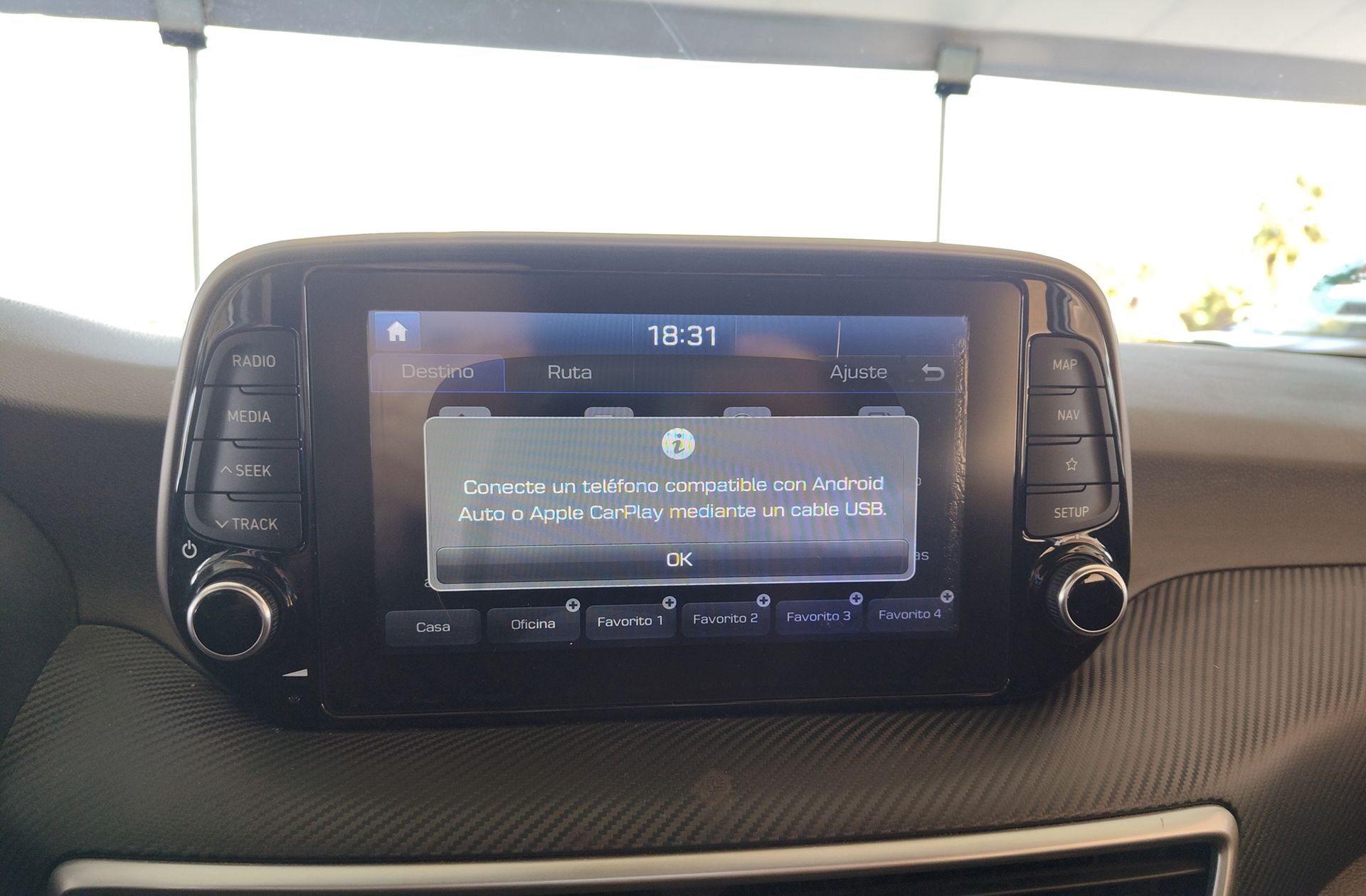 Hyundai Tucson 1.6 GDI SLE 4x2 - foto 8