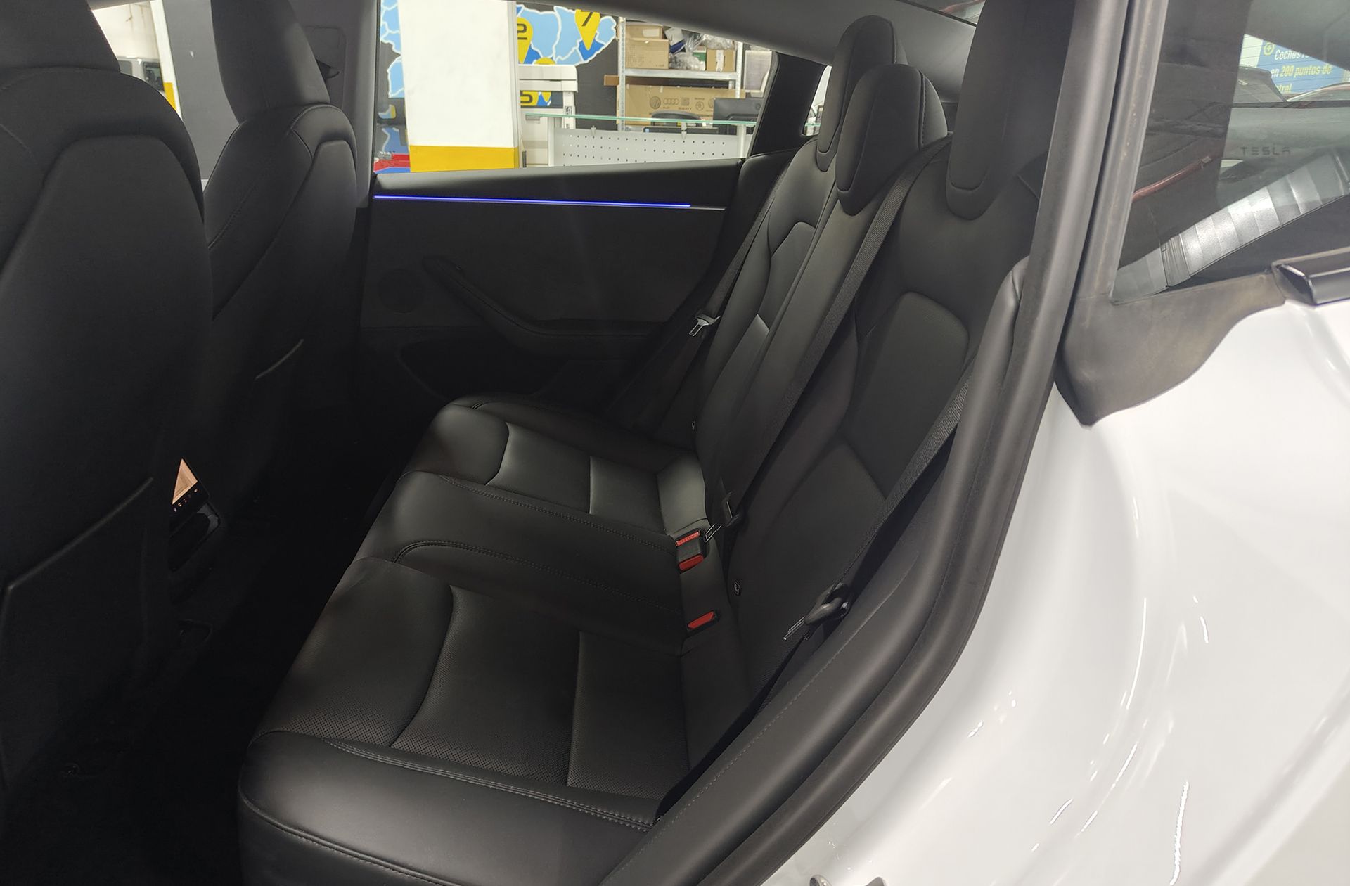 Tesla Model 3 RWD - foto 14