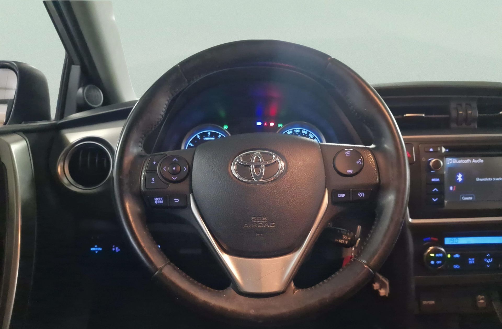 Toyota Auris 130 Active - foto 17