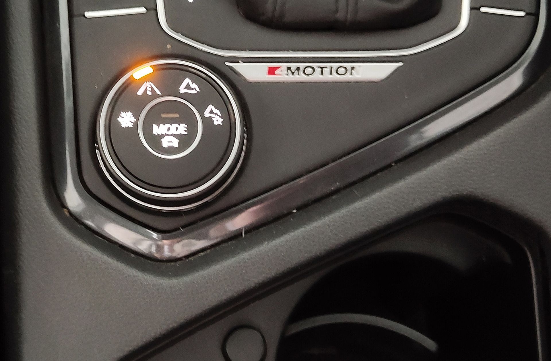 Volkswagen Tiguan 2.0 TSI 4Motion BMT DSG - foto 34