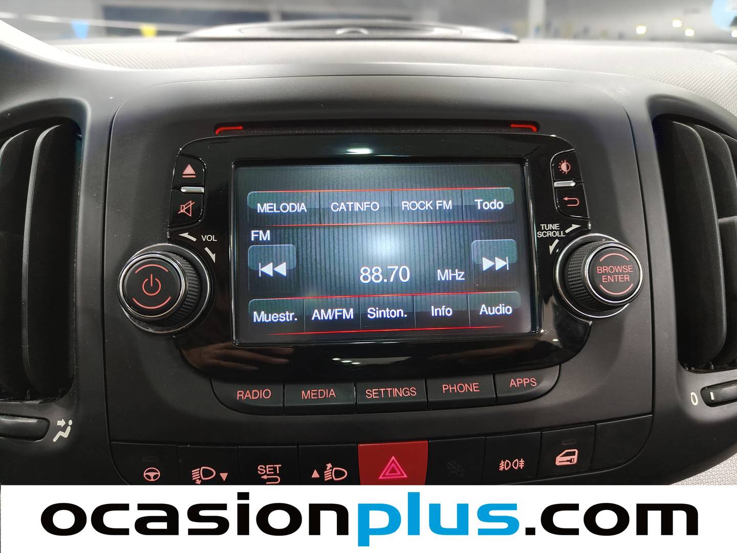 Foto Fiat 500L Fiat 500L 1.4 16v Lounge (95 CV)