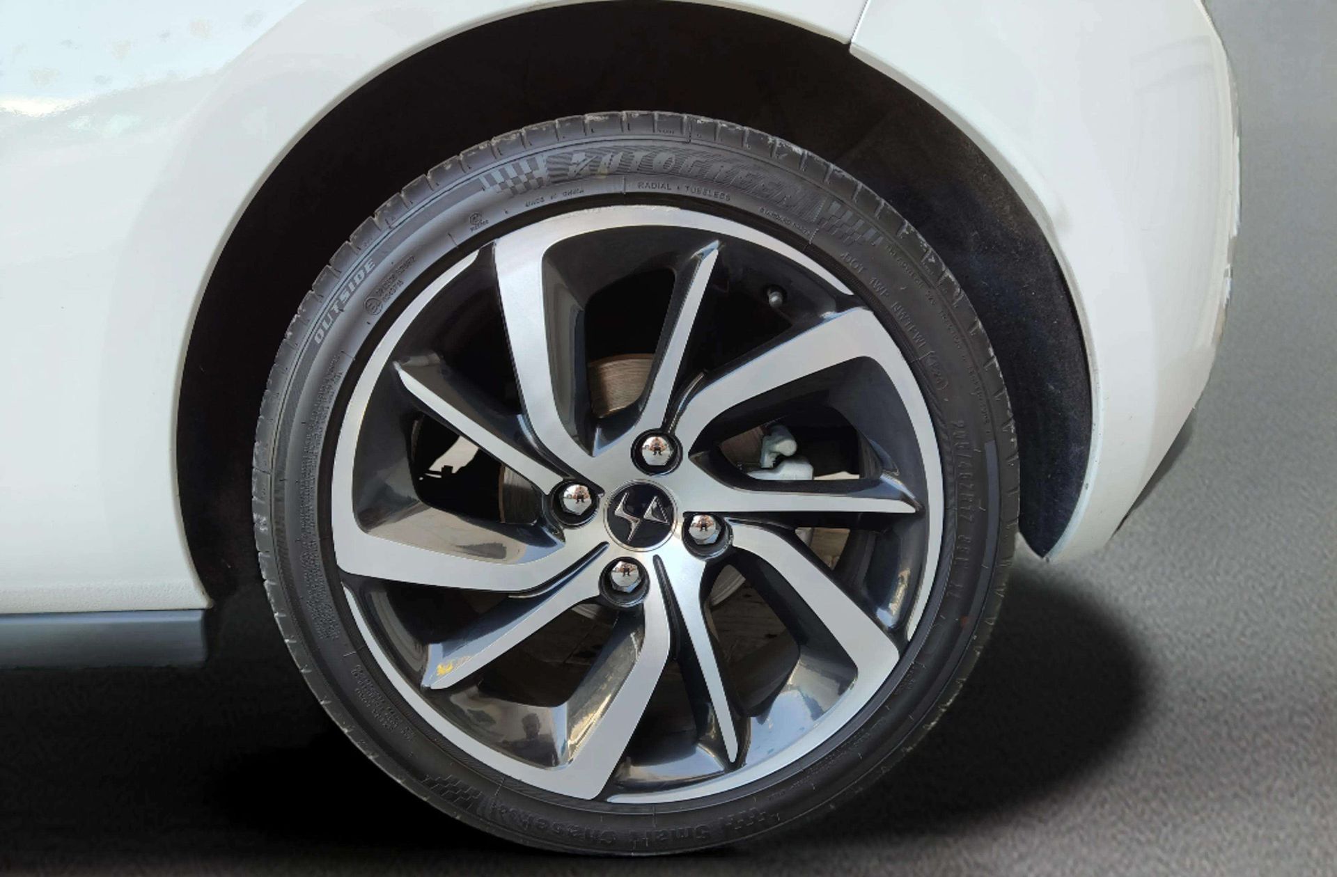 DS 3 BlueHDi 100 Style - foto 31