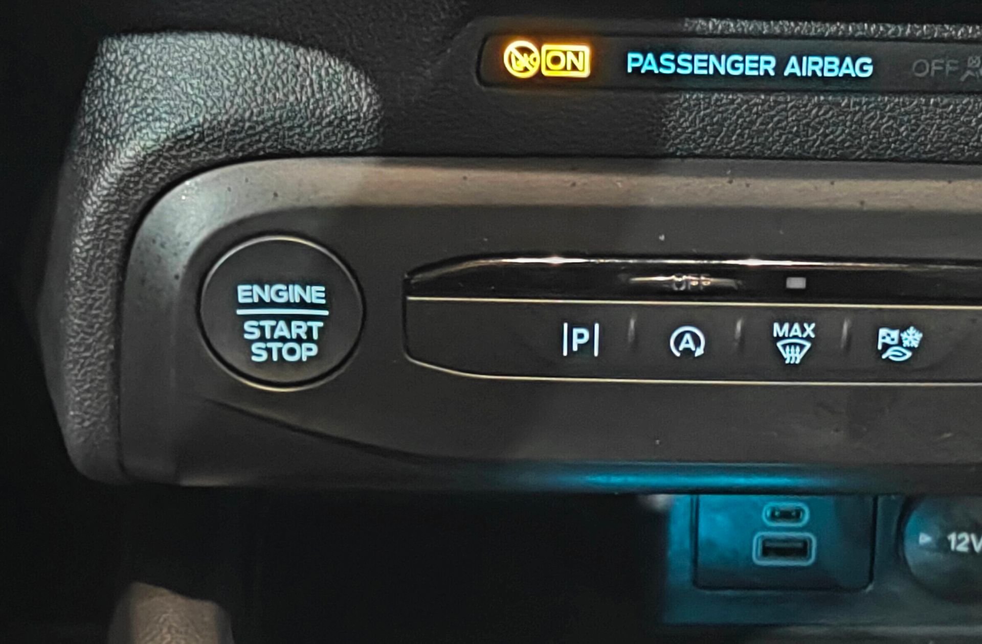 Ford Focus SportBreak 1.0 EcoBoost MHEV Active - foto 30