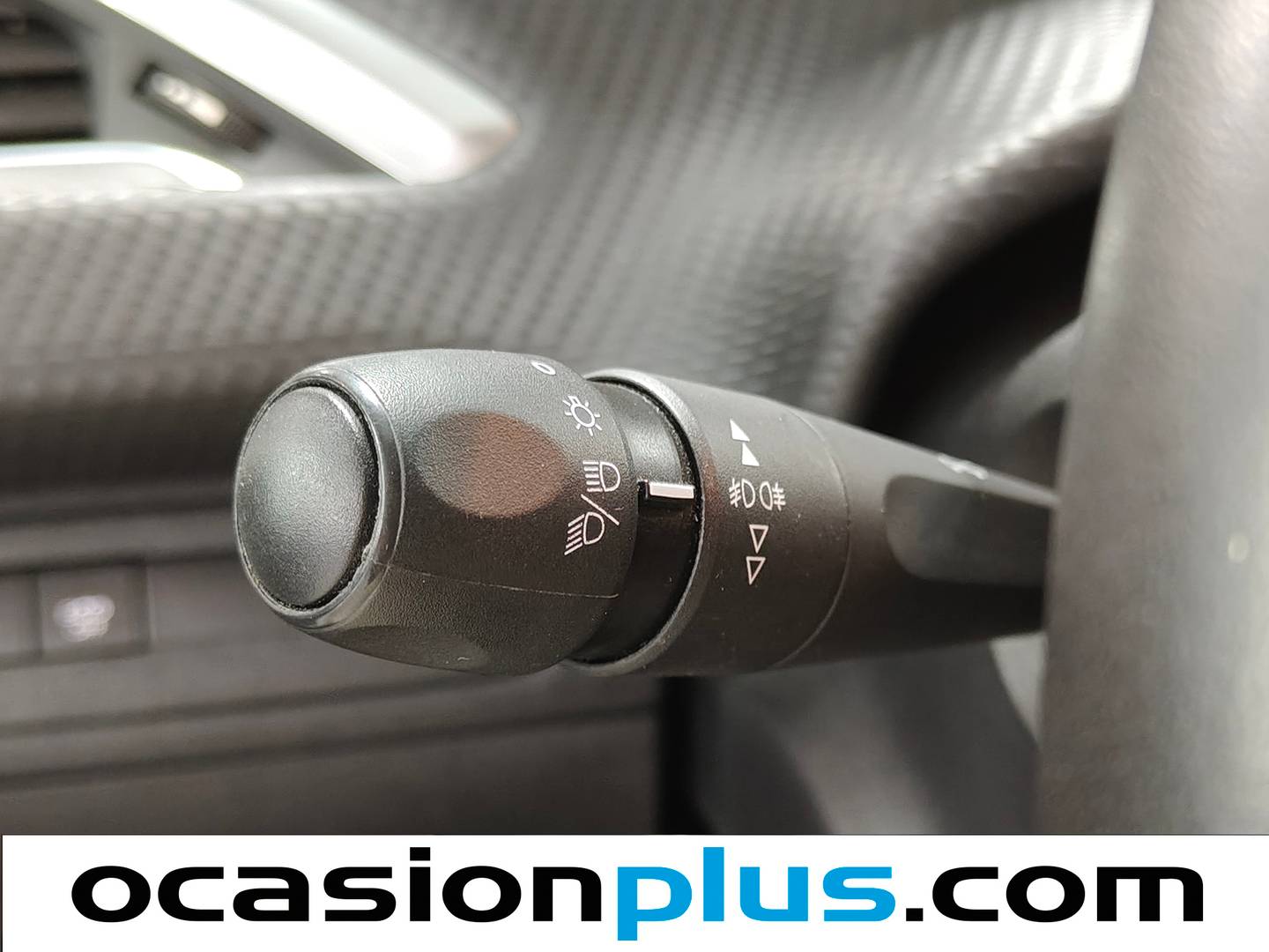 Extras del Peugeot 2008 Peugeot 2008 PureTech 110 S&S Signature (110 CV)
