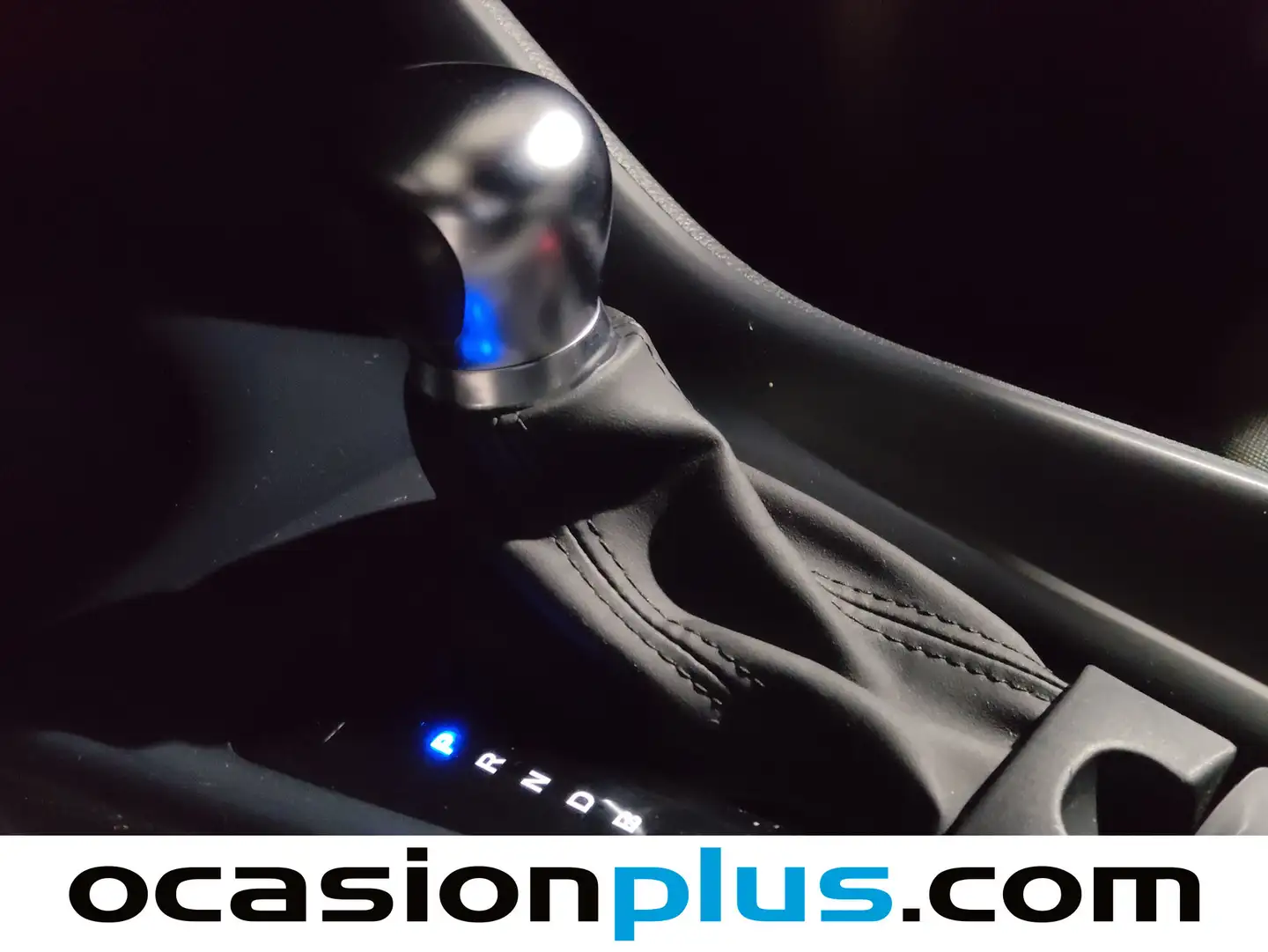 Foto Toyota C-HR Toyota C-HR 1.8 125H Active (122 CV)