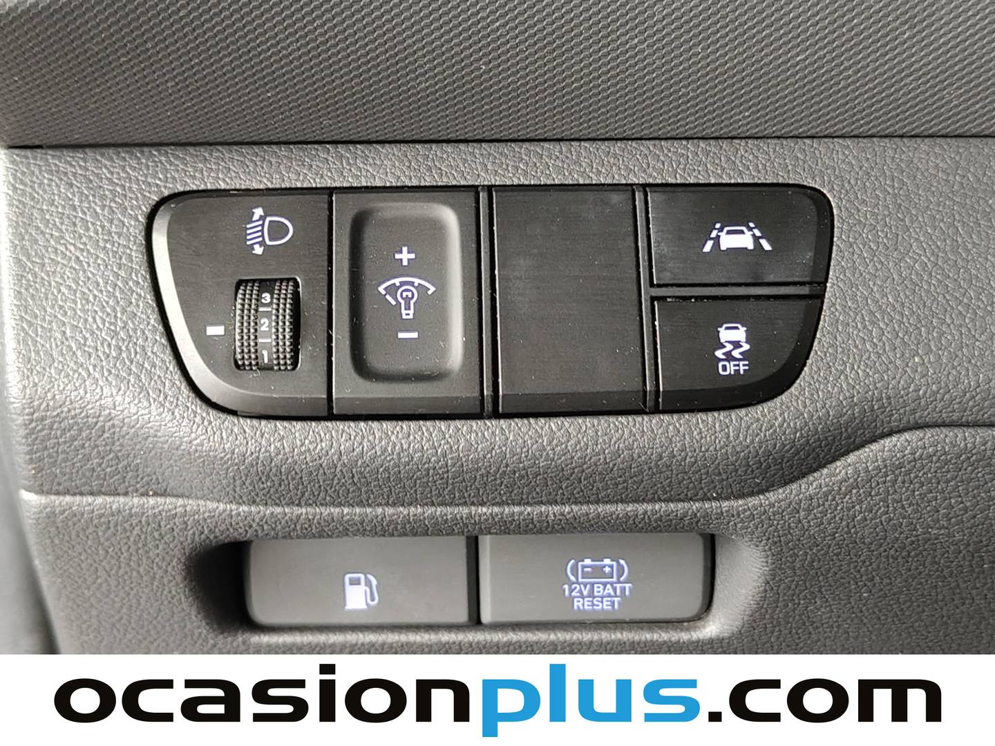 Foto Hyundai IONIQ Hyundai Ioniq 1.6 GDI HEV Tecno DCT (141 CV)