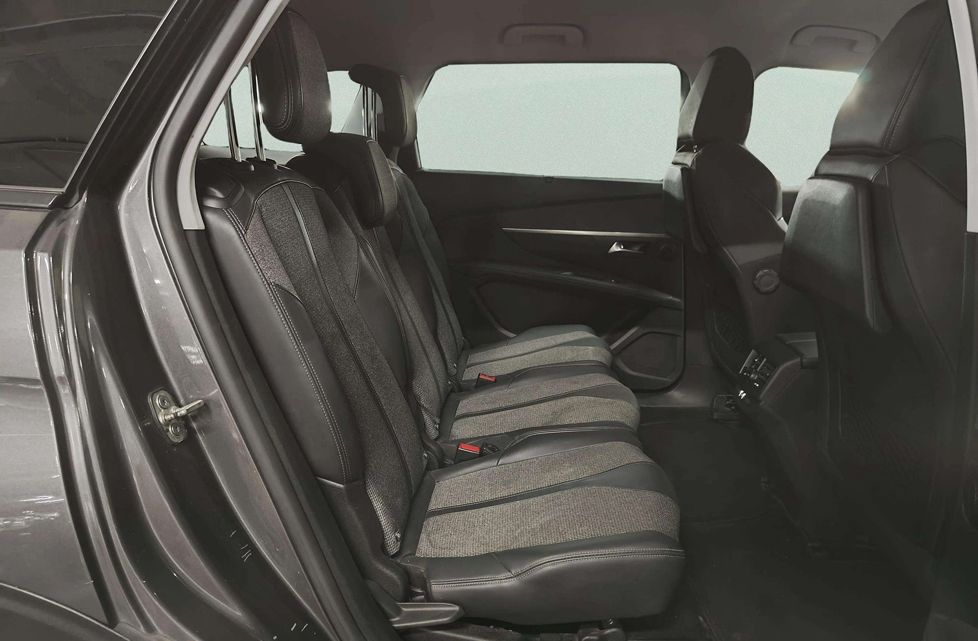 Peugeot 5008 PureTech 130 Allure 7 plazas - foto 18