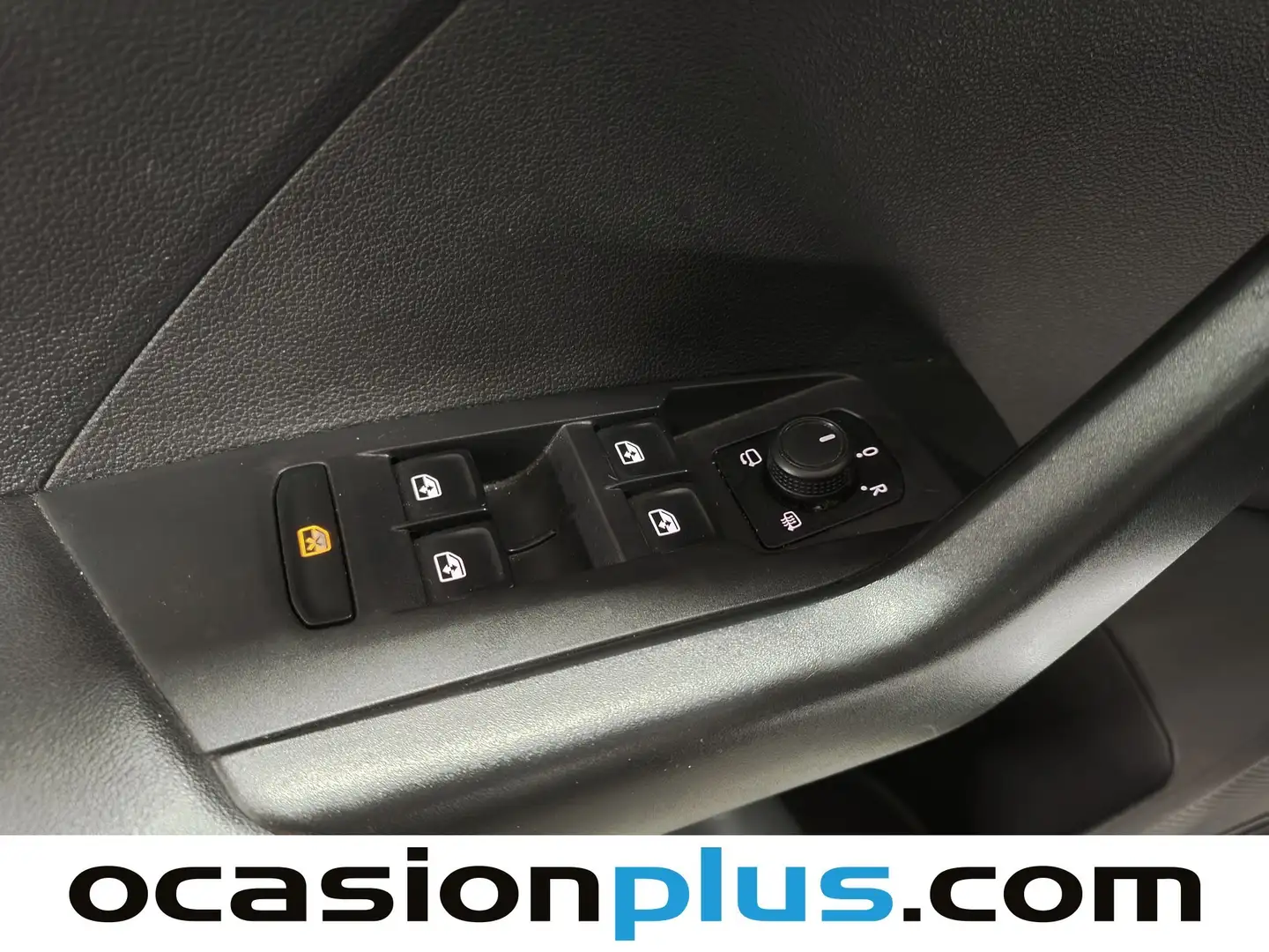 Foto Volkswagen T-Cross Volkswagen T-Cross Advance 1.0 TSI (110 CV) DSG