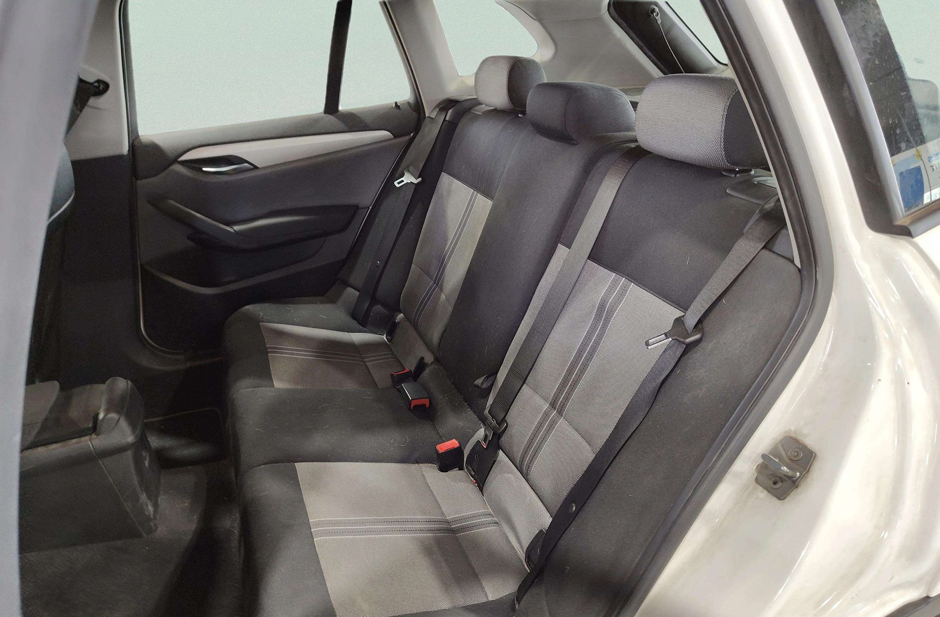 BMW X1 sDrive18d - foto 9