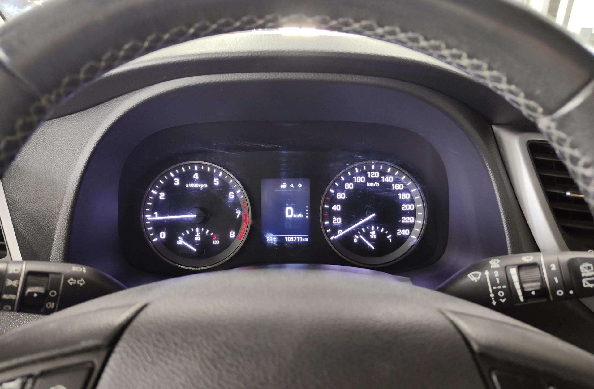 Hyundai Tucson 1.6 GDI BlueDrive Essence 4x2 - foto 21
