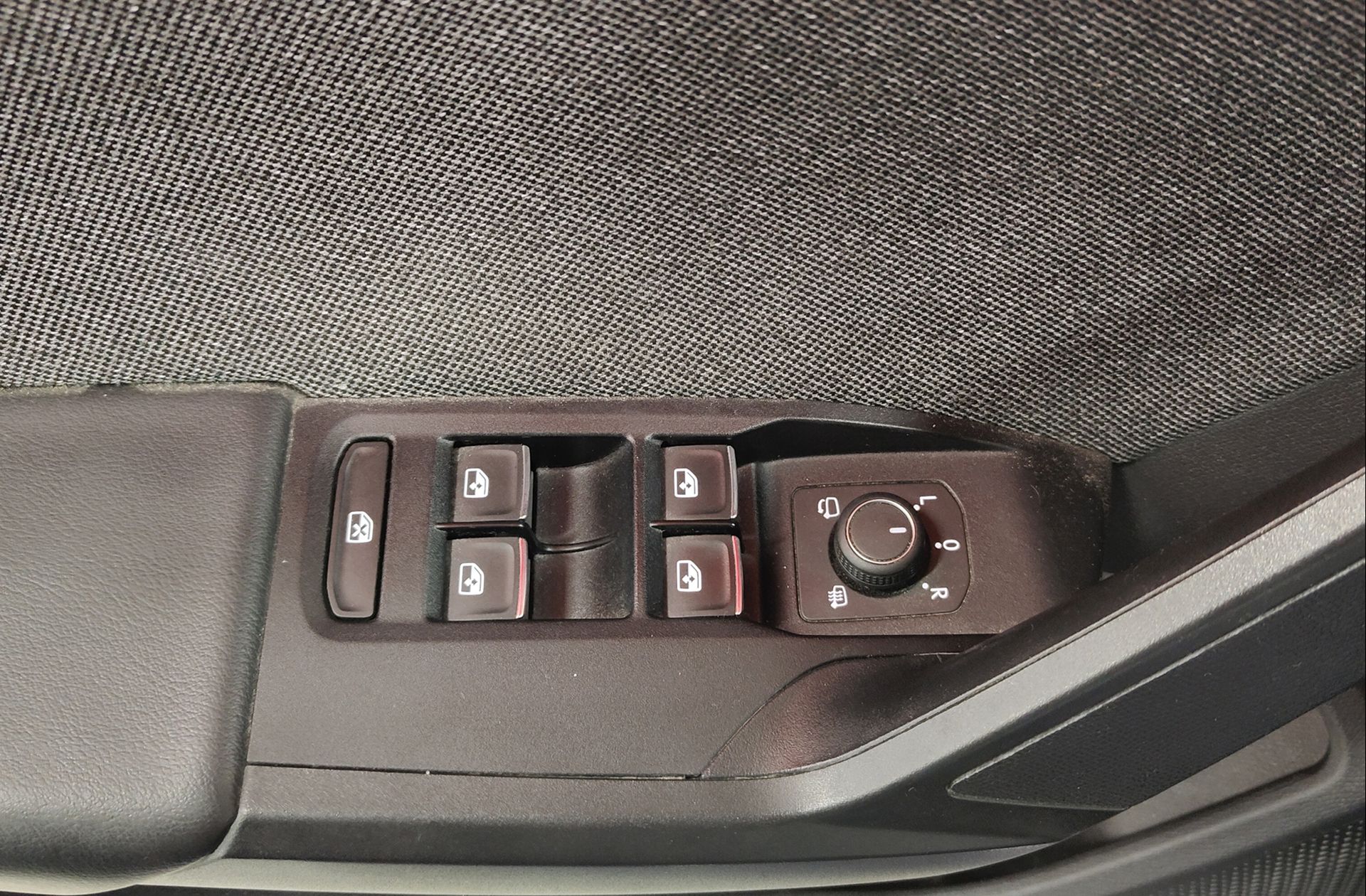 SEAT León 1.5 TSI Xcellence Launch Pack L - foto 34
