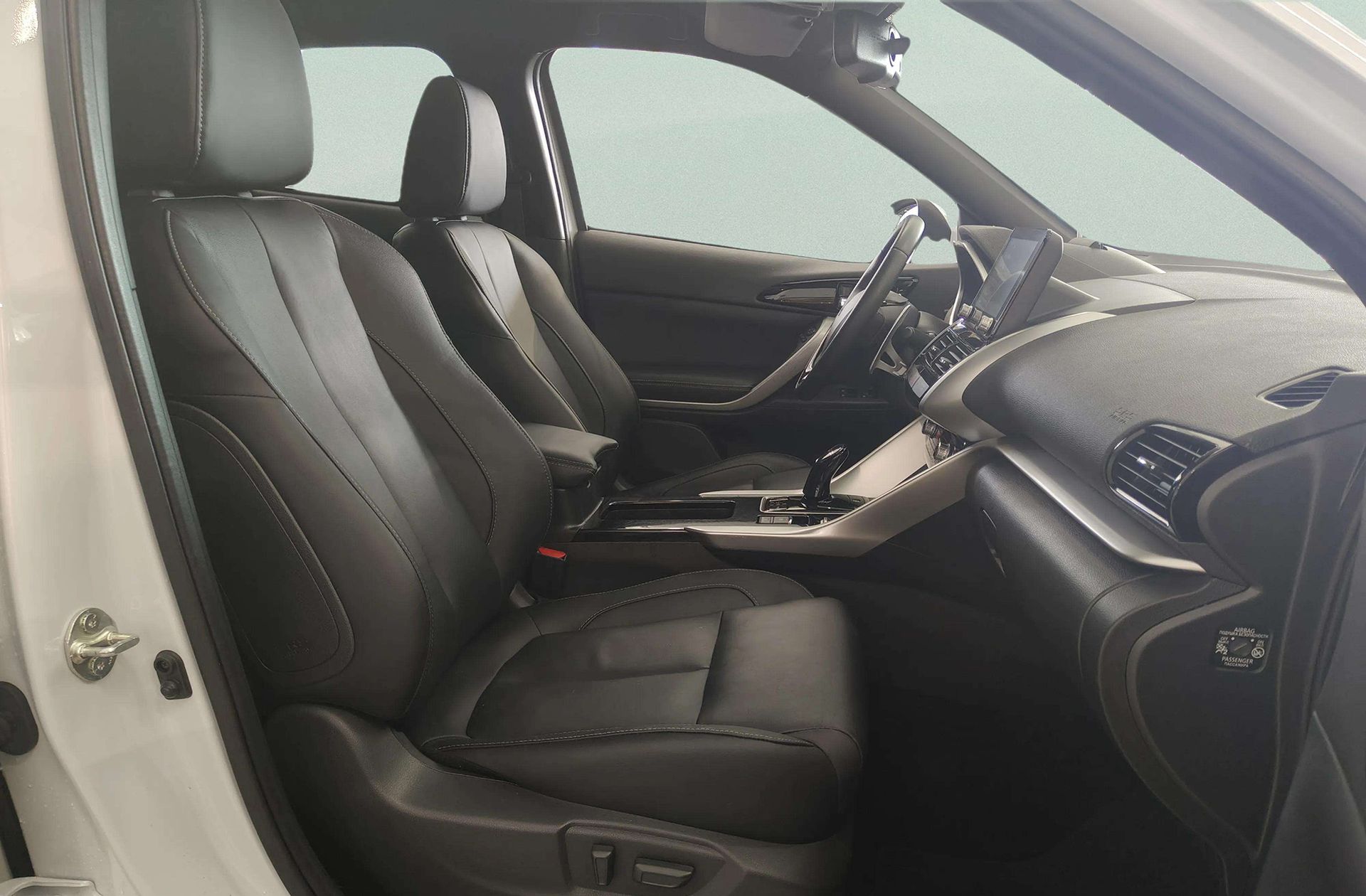 Mitsubishi Eclipse Cross 2.4 PHEV Kaiteki+ 4WD - foto 23