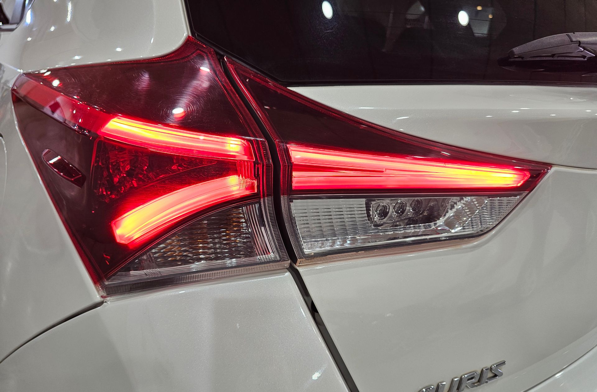 Toyota Auris 140H Hybrid Feel! - foto 15