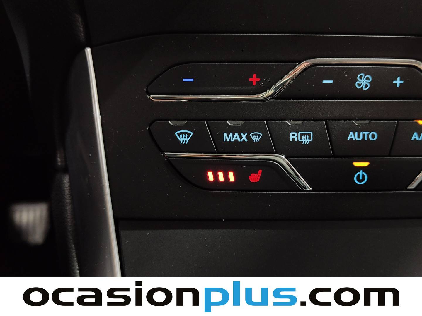 Equipamiento del Ford S-MAX Ford S-Max 2.0 TDCI Titanium (150 CV) 7 Plazas