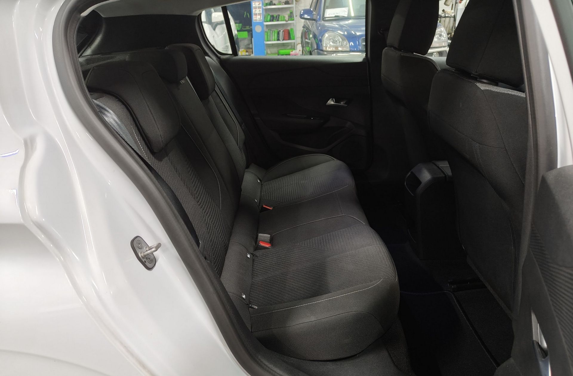 Peugeot 308 PureTech 130 Active Pack EAT8 - foto 18
