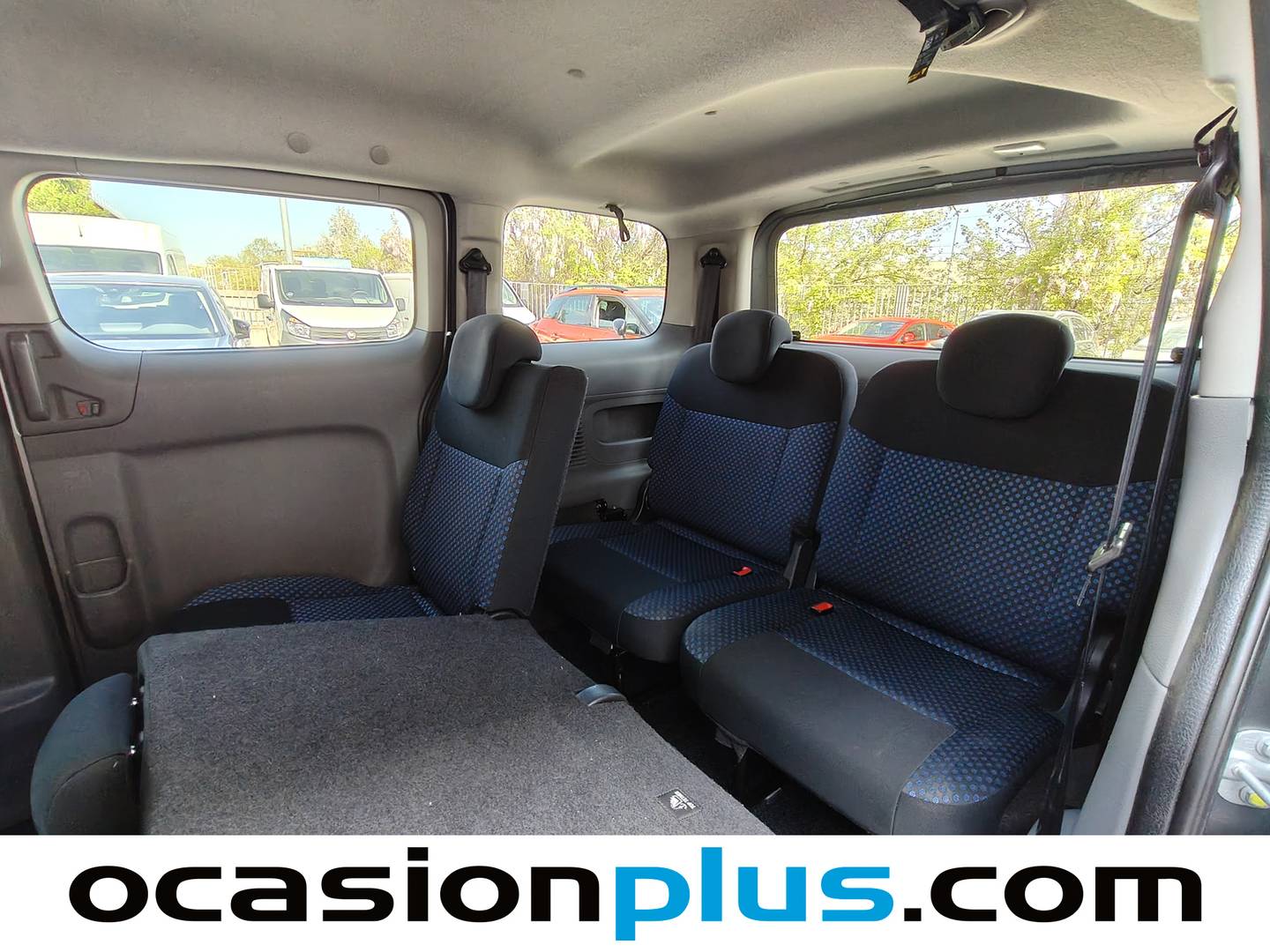 Extras y acabados del Nissan NV200 EVALIA Nissan NV200 Evalia 1.5 dCi 7 Plazas (110 CV)
