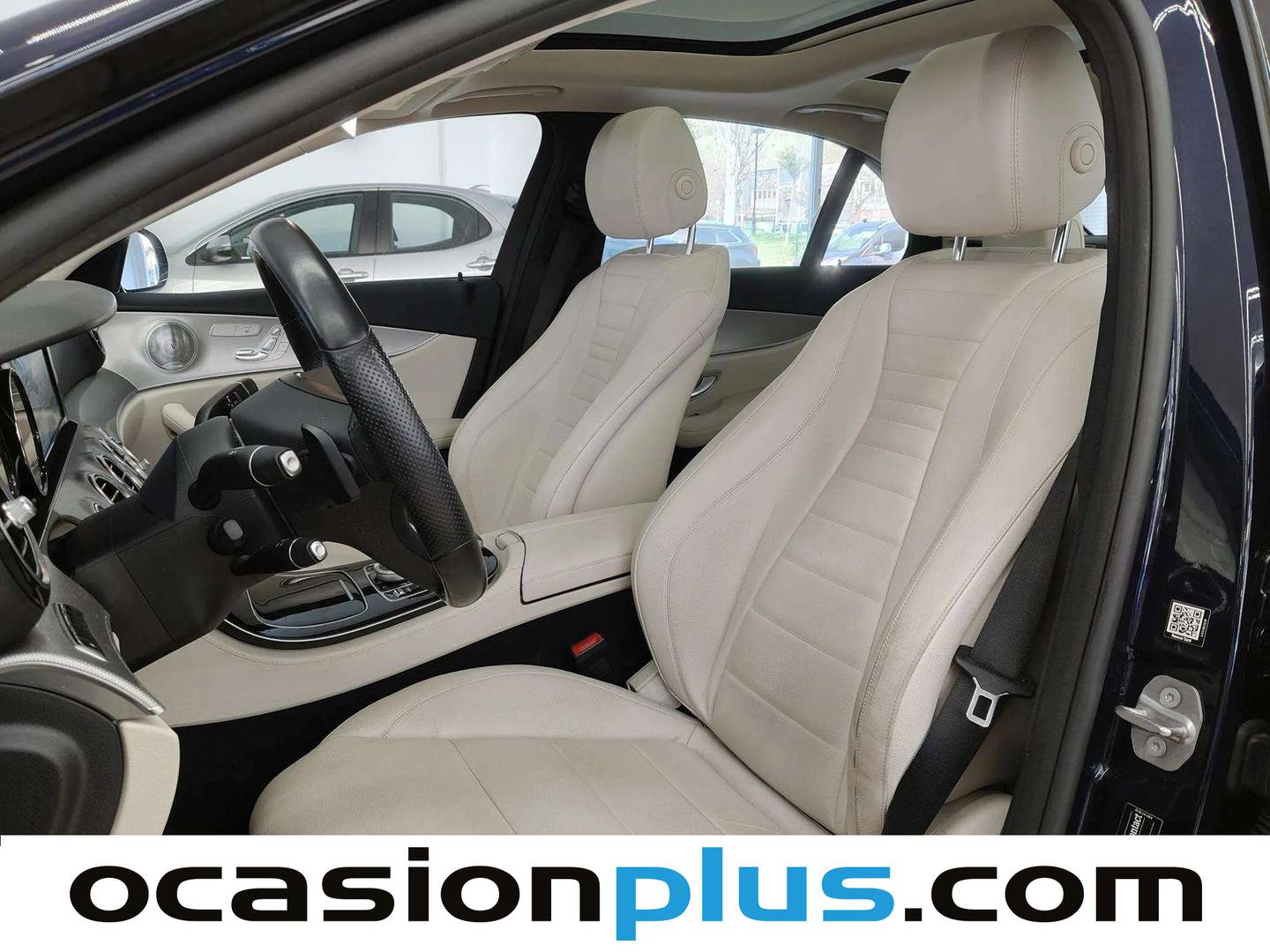 Foto asientos delanteros Mercedes Clase E Mercedes-Benz Clase E E 200 (184 CV)