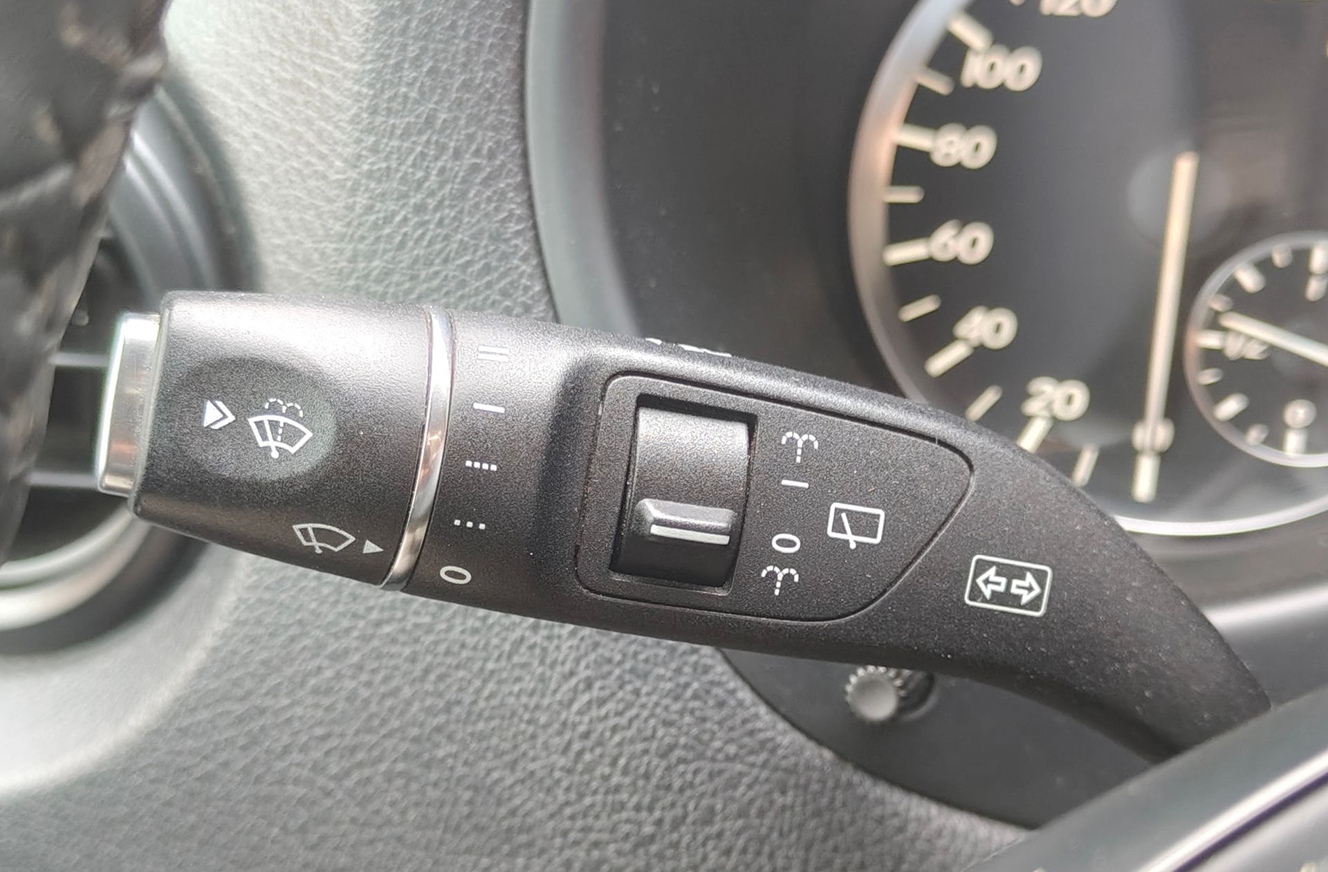 Mercedes-Benz Vito 114 CDI Tourer Pro Larga 9 plazas - foto 30