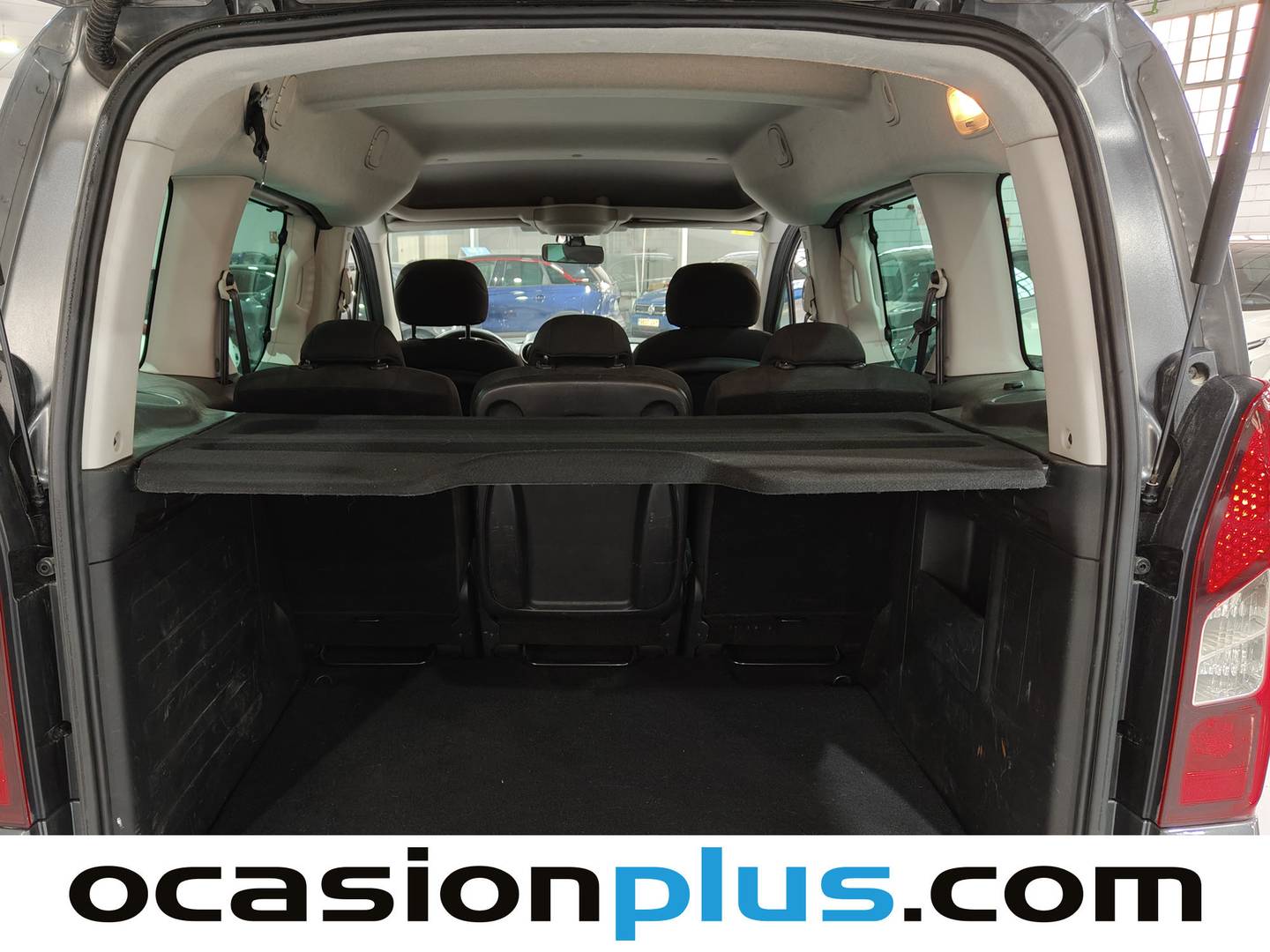 Fotos maletero Peugeot Partner Peugeot Partner Tepee Combi BlueHDI 120 Style (120 CV)