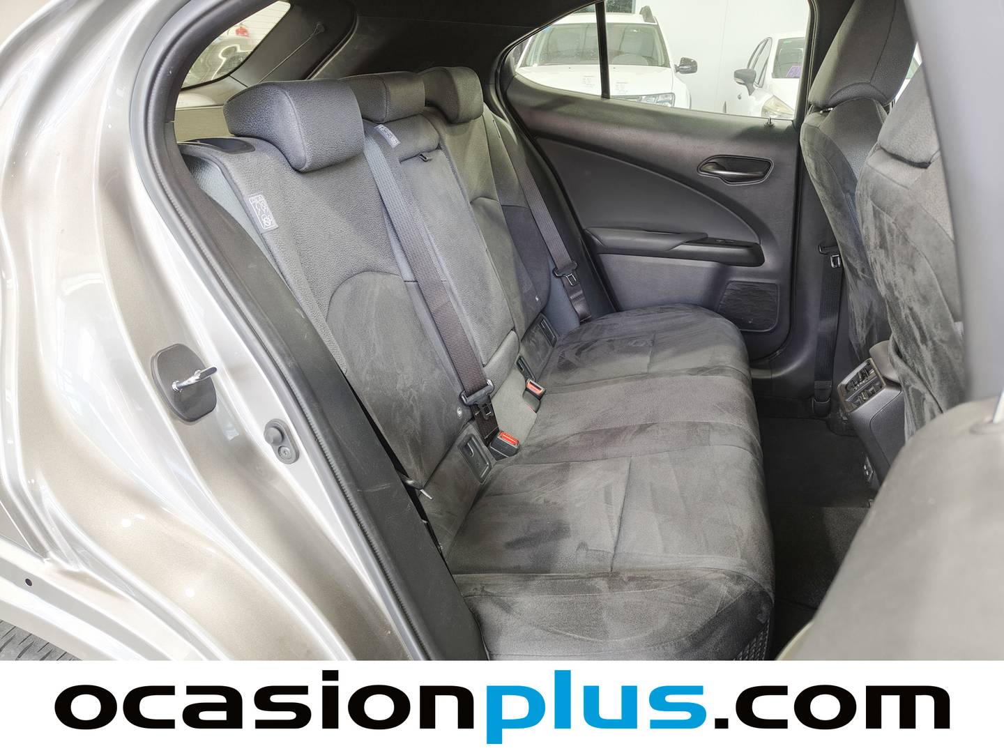 Foto Lexus UX Lexus UX 250h Business 2WD (184 CV)