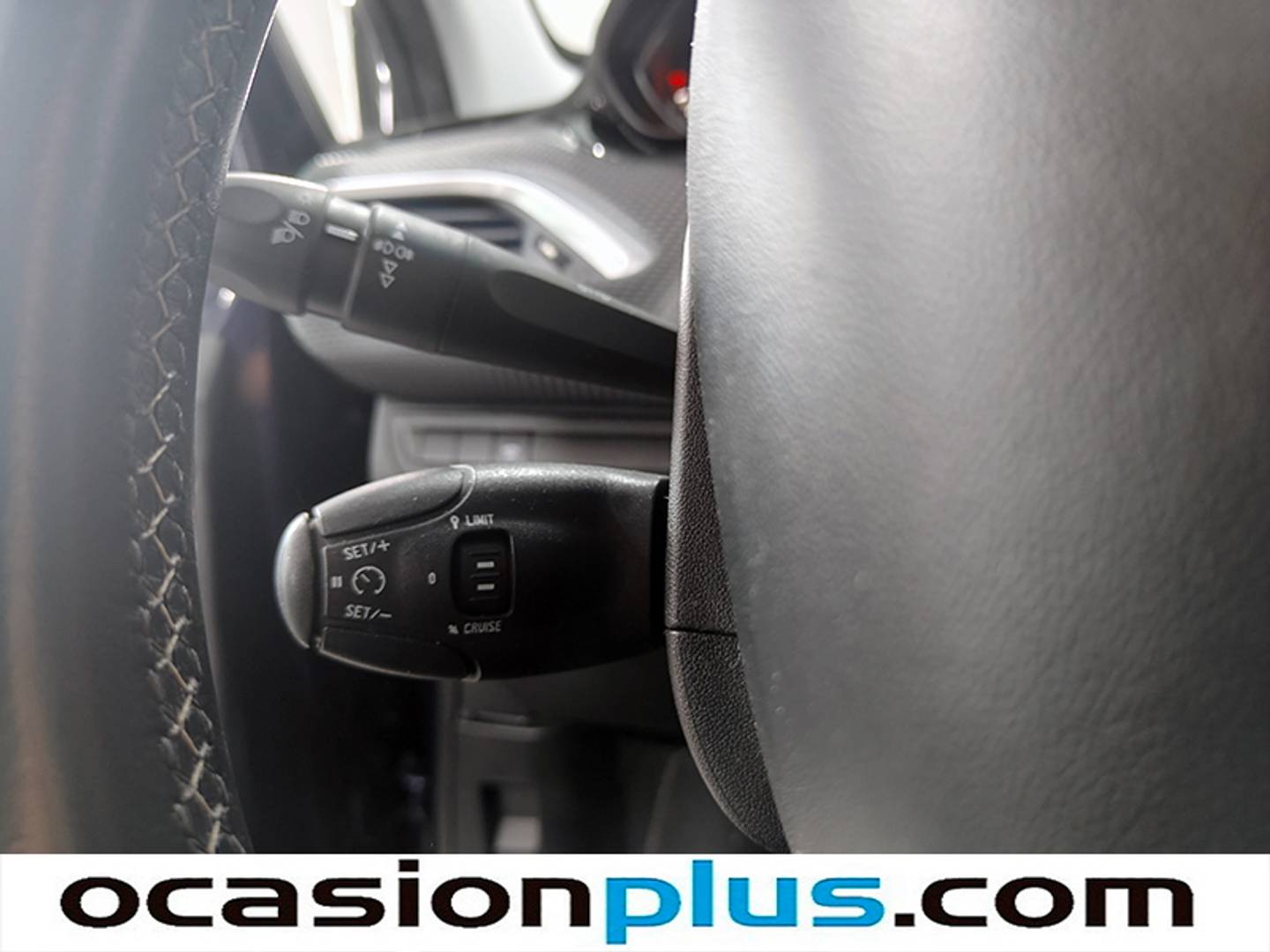 Foto Peugeot 208 Peugeot 208 1.2L PureTech Allure (110 CV)