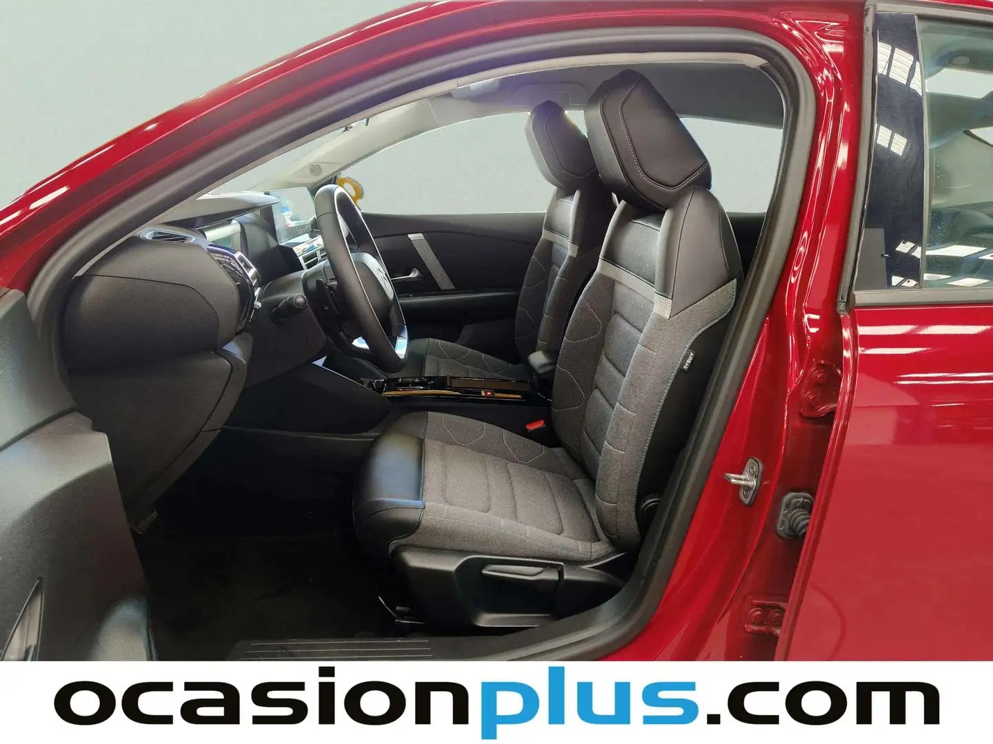 Foto Citroën C4 X Citroen C4 X PureTech 130 S&S Plus EAT8 (131 CV)