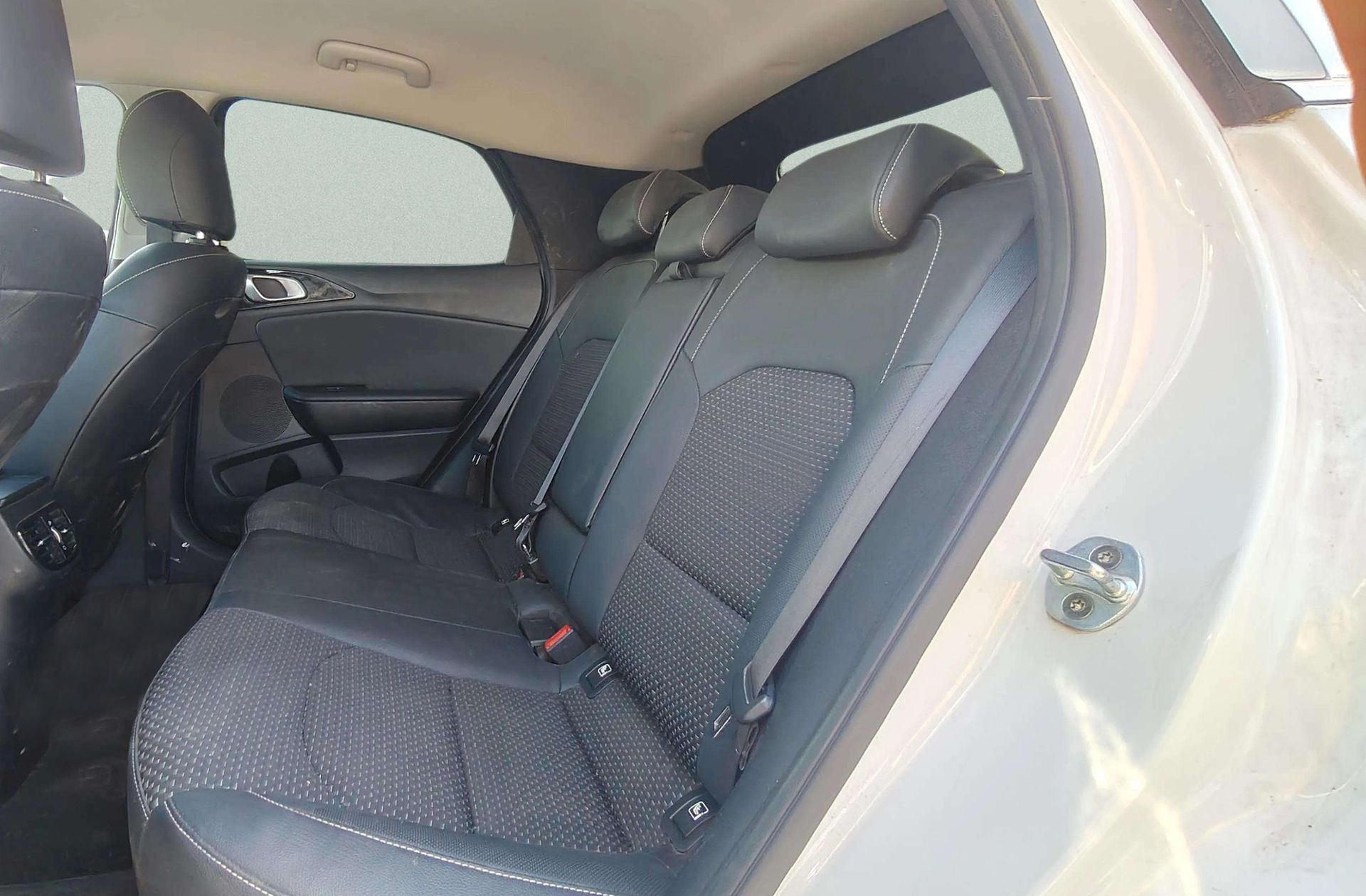Kia XCeed 1.4 T-GDi Tech - foto 13