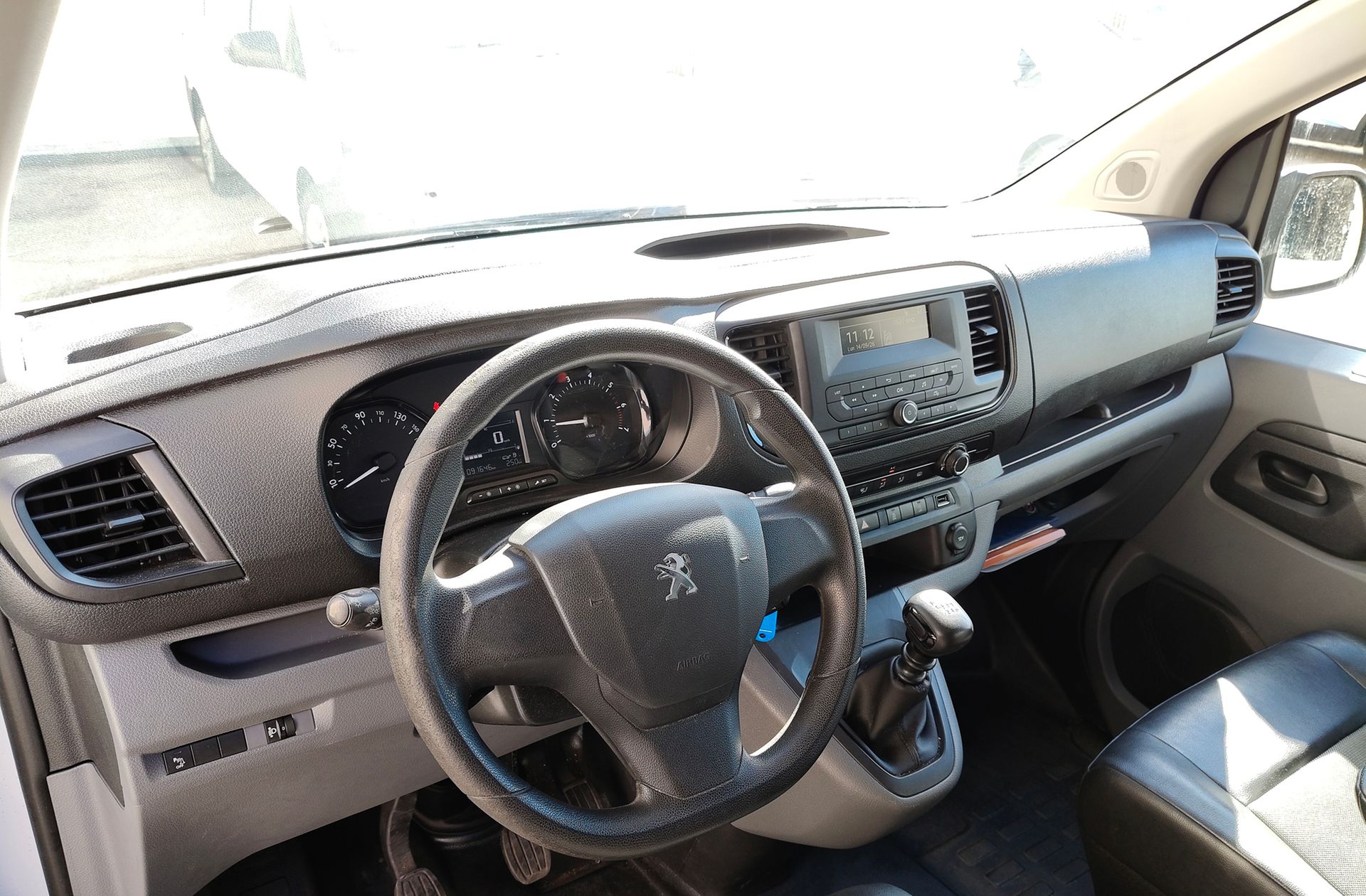 Peugeot Expert Furgon BlueHDi 120 Pro Standard - foto 6