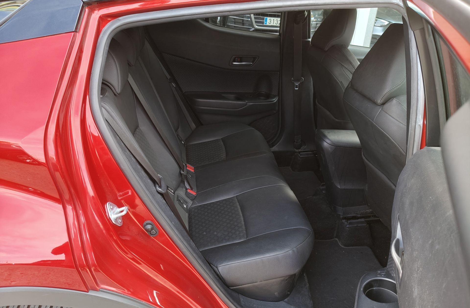 Toyota C-HR 180H Advance Luxury - foto 17