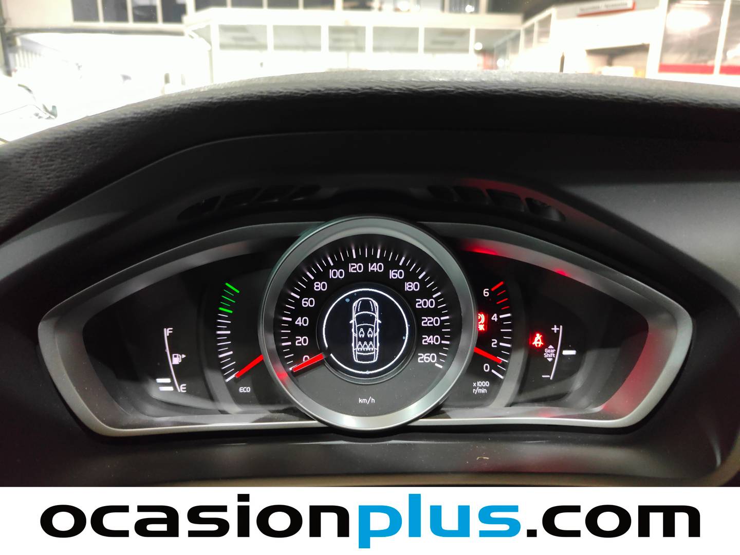 Foto Volvo V40 Volvo V40 D2 Kinetic (115 CV)