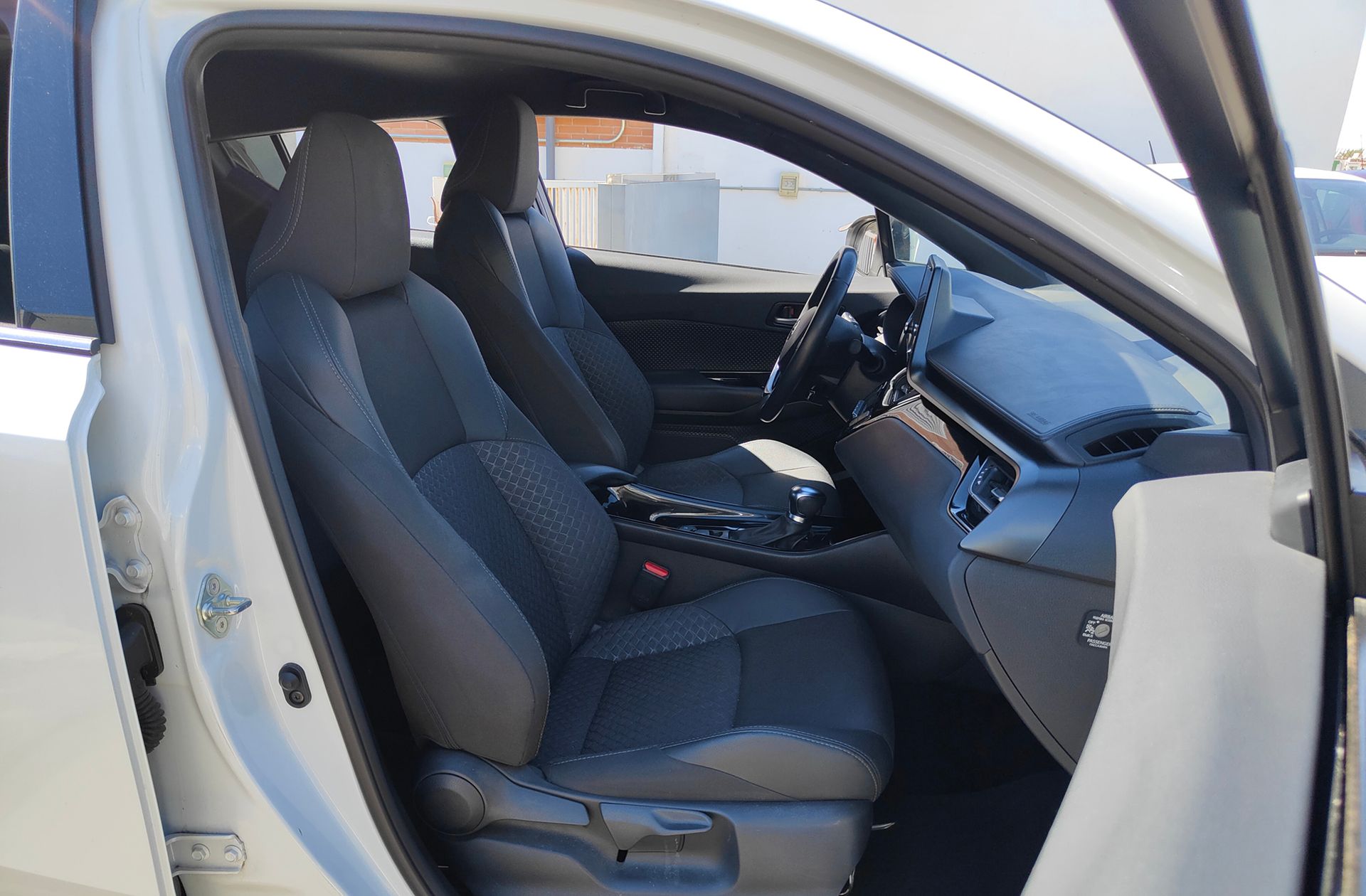Toyota C-HR 1.8 125H Advance - foto 19