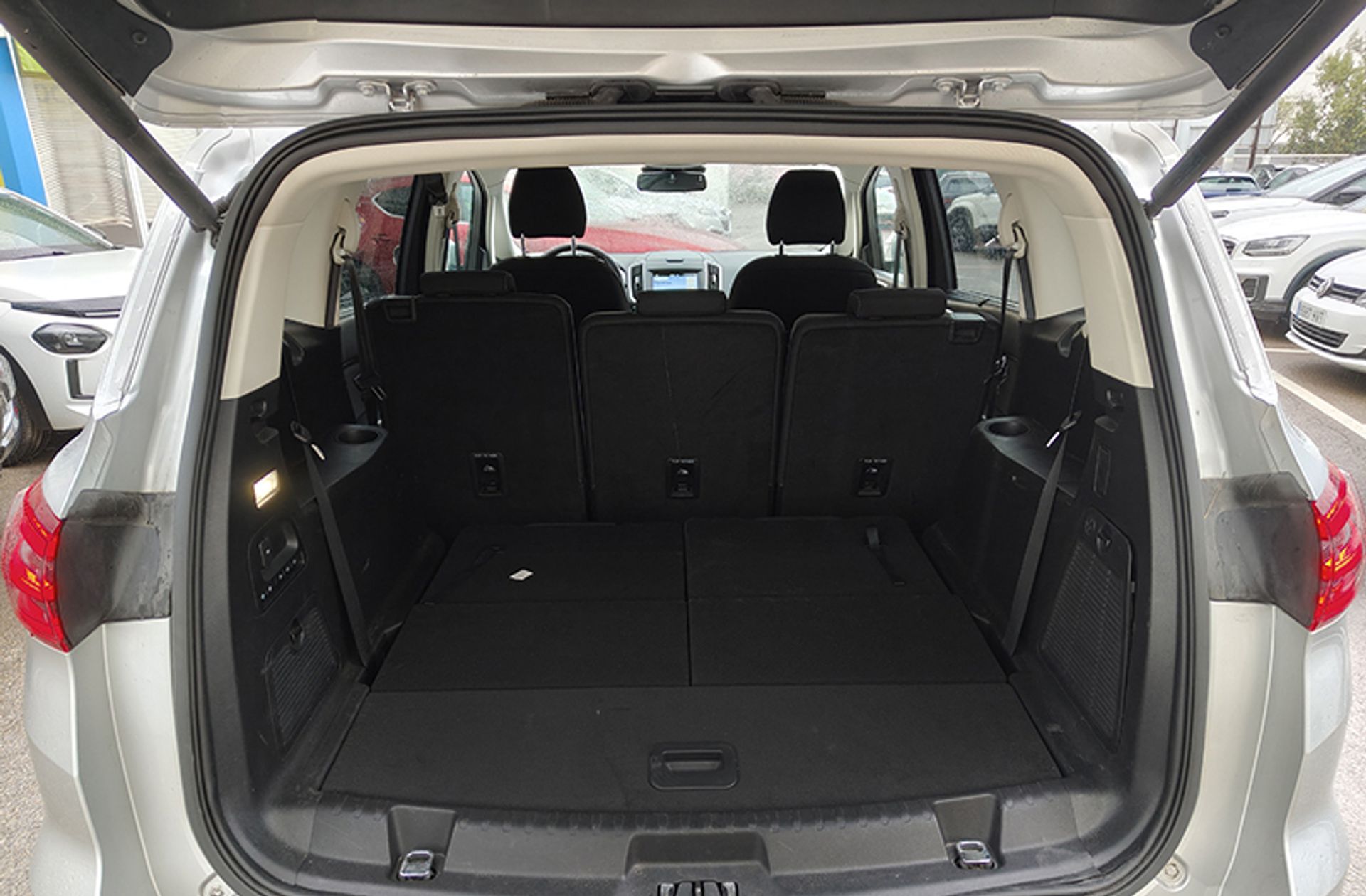 Ford S-Max 2.0 TDCi Titanium 7 plazas - foto 19