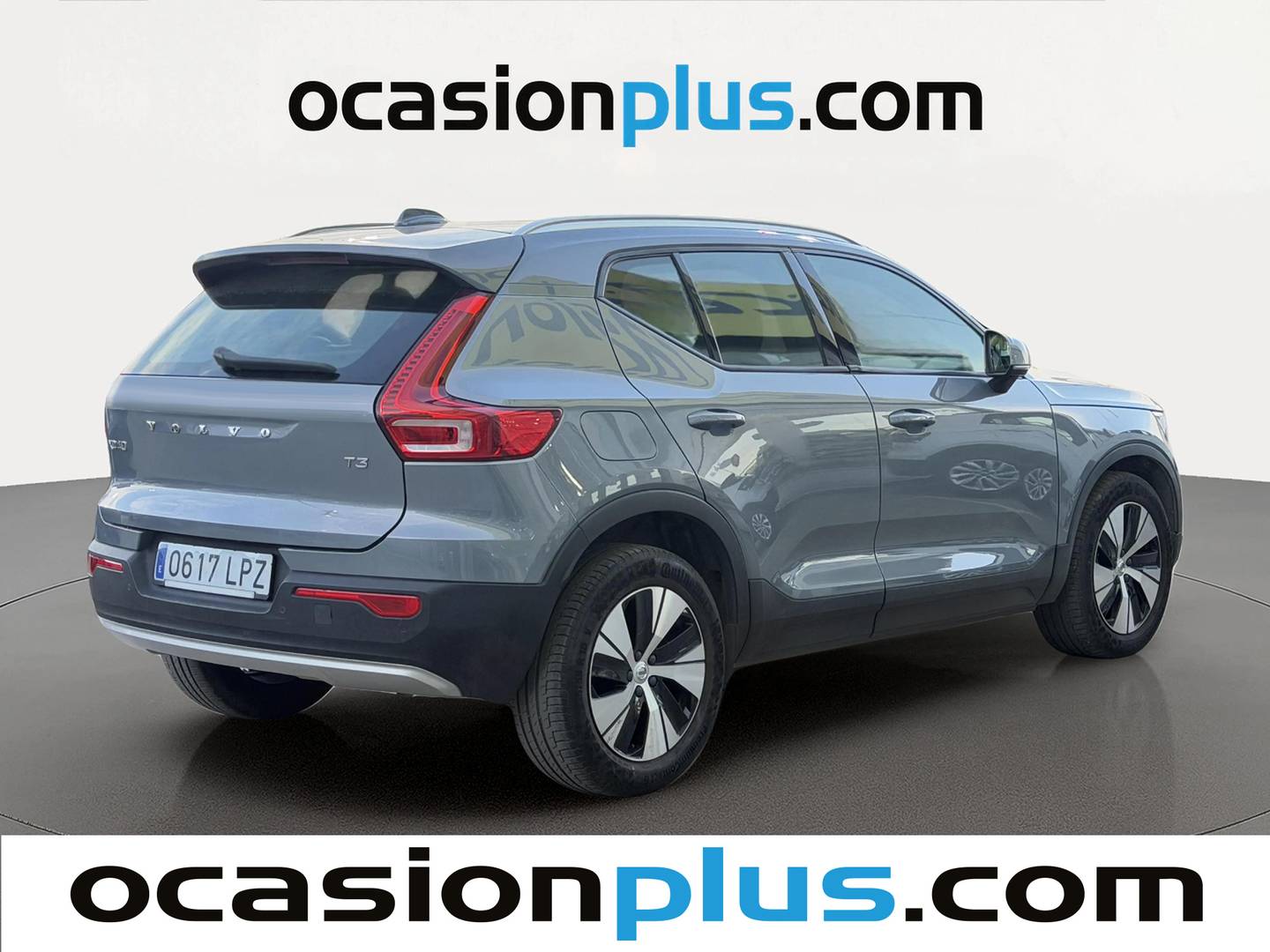 Foto trasera Volvo XC40 Volvo XC40 T3 Momentum Pro Auto (163 CV) derecha