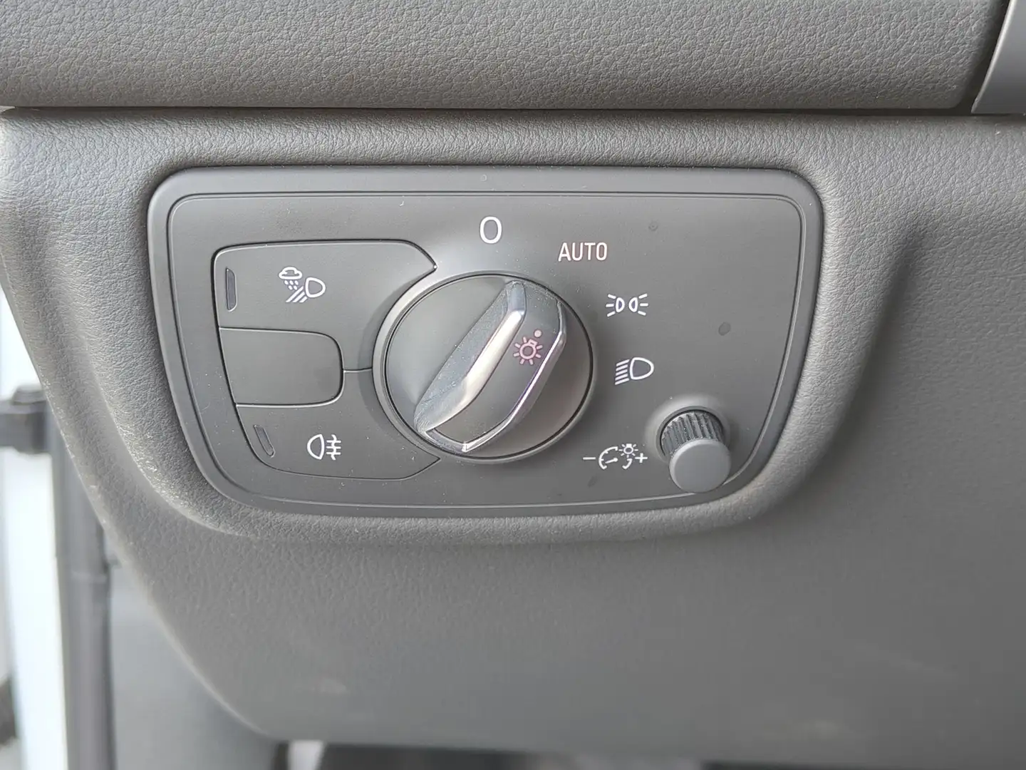 Foto Audi A6 Audi A6 S line 2.0 TDI ultra (190 CV) S tronic