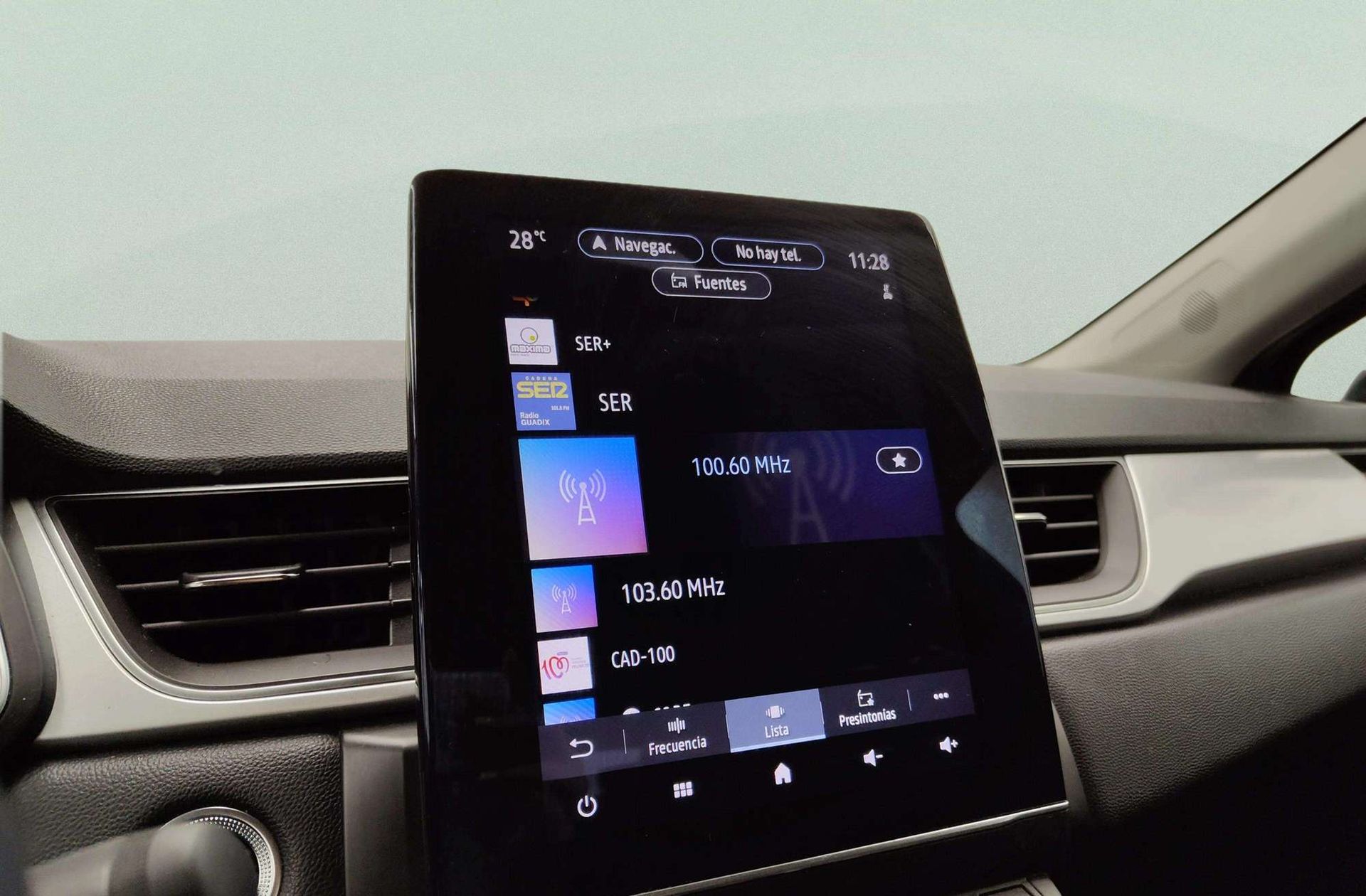 Renault Captur Techno TCe - foto 37