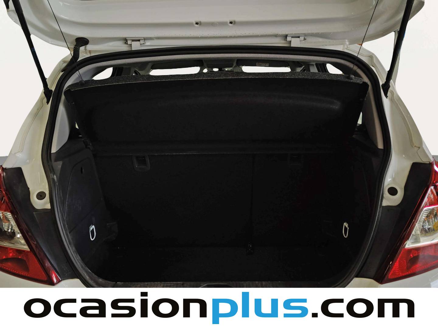 Fotos maletero Opel Corsa Opel Corsa 1.4 Selective (100 CV)