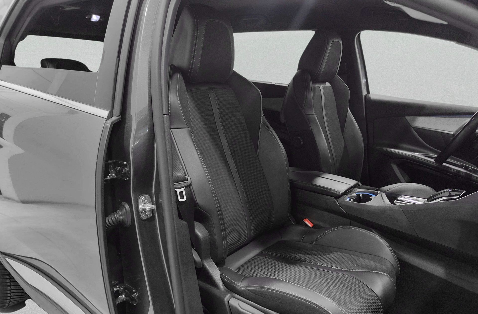 Peugeot 5008 BlueHDi 130 GT EAT8 7 plazas - foto 24