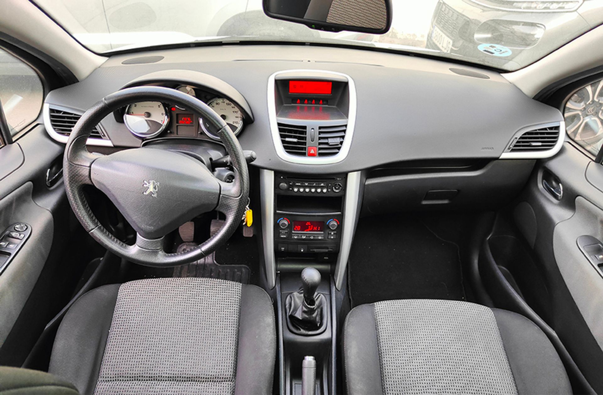 Peugeot 207 SW 1.4 VTi 16v Sport - foto 7