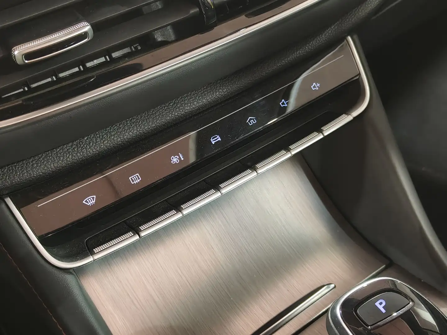 Foto MG HS MG HS 1.5 Turbo GDI Luxury DCT (162 CV)