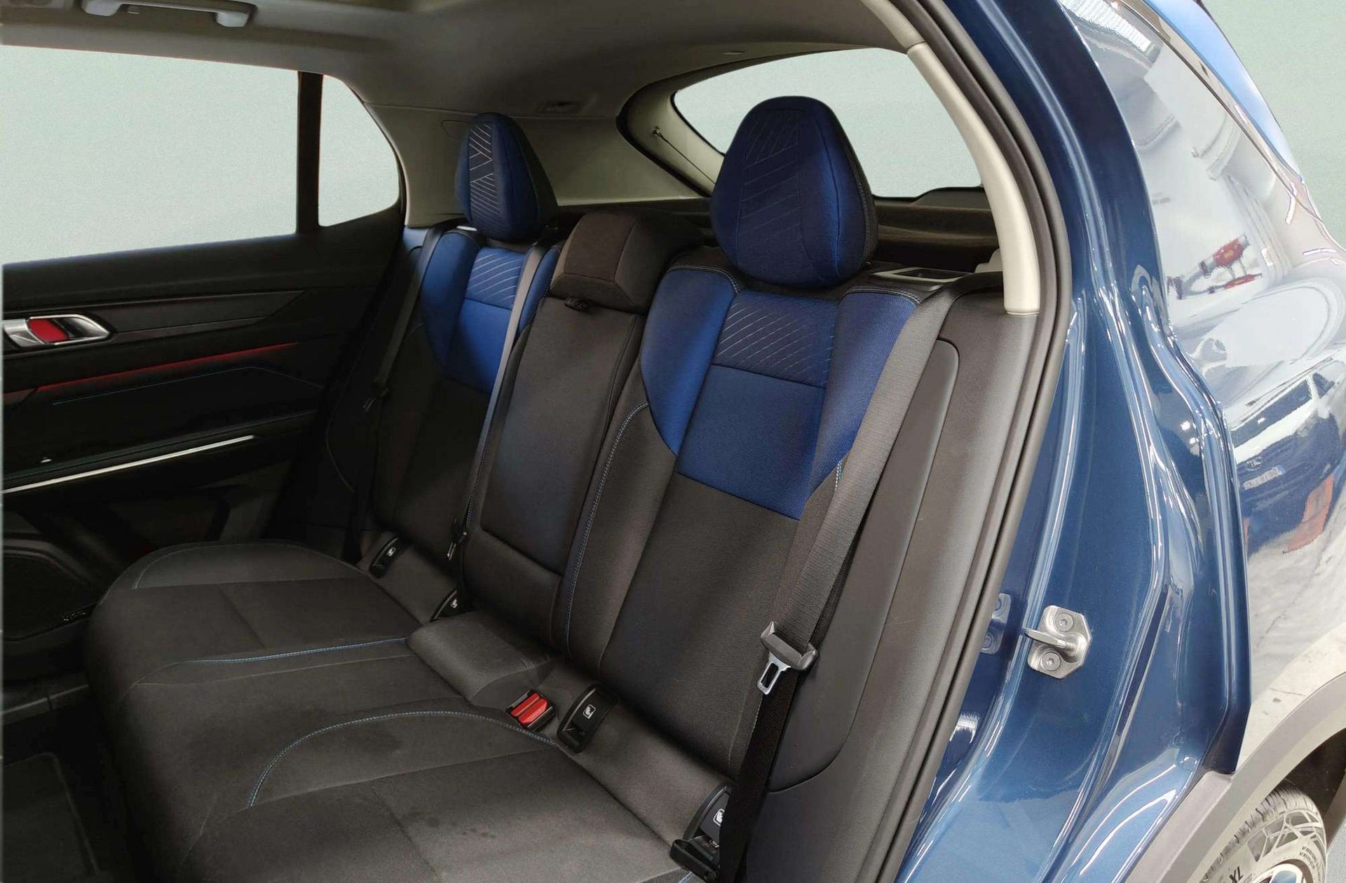 Lynk & Co 01 1.5 PHEV - foto 16