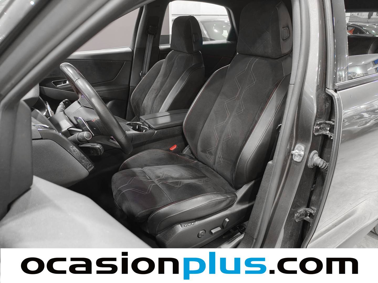 Foto DS DS 7 DS DS7 Crossback BlueHDi 130 Performance Line Auto (130 CV)