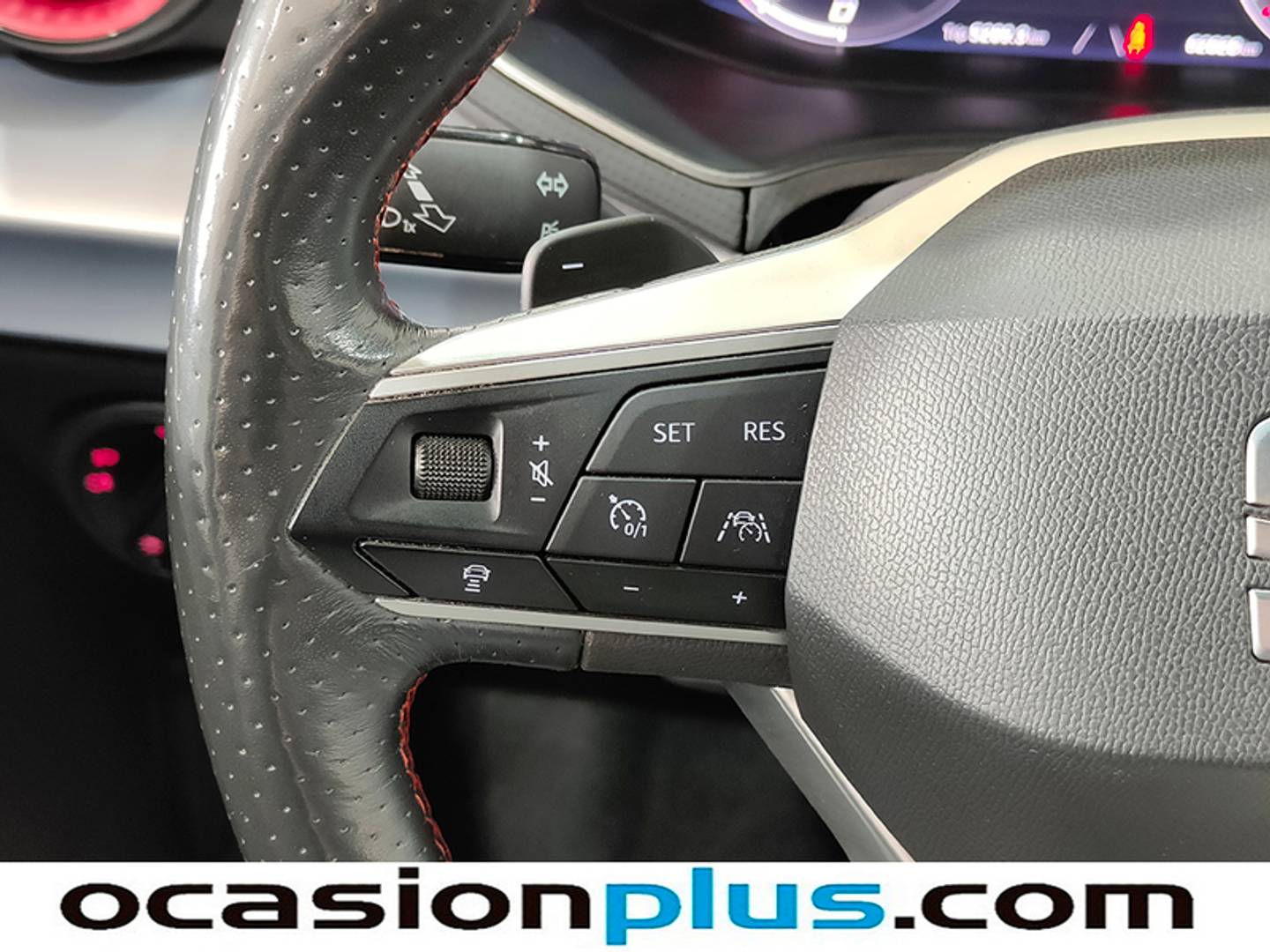 Foto Seat Arona SEAT Arona 1.5 TSI FR Plus DSG (150 CV)