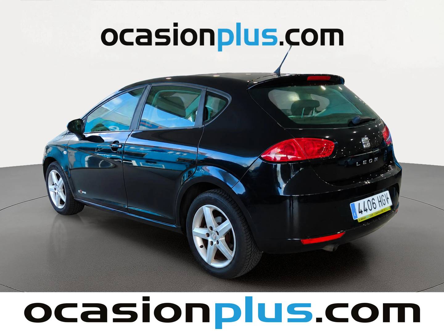 Foto trasera Seat León Seat León 1.6 TDI Reference Copa (105 CV) izquierda