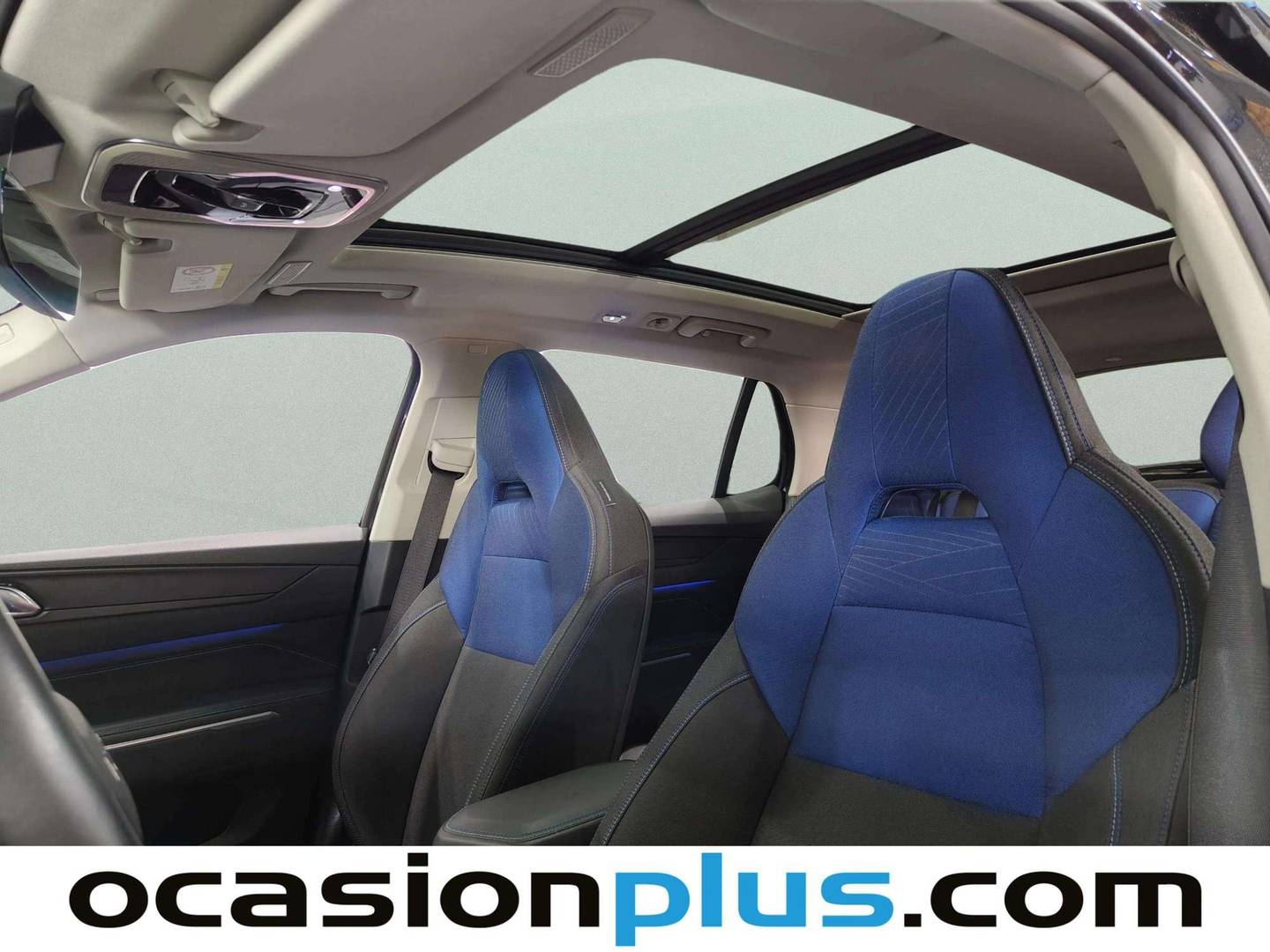 Extras y acabados del Lynk & Co 01 Lynk & Co 01 1.5 PHEV (261 CV)