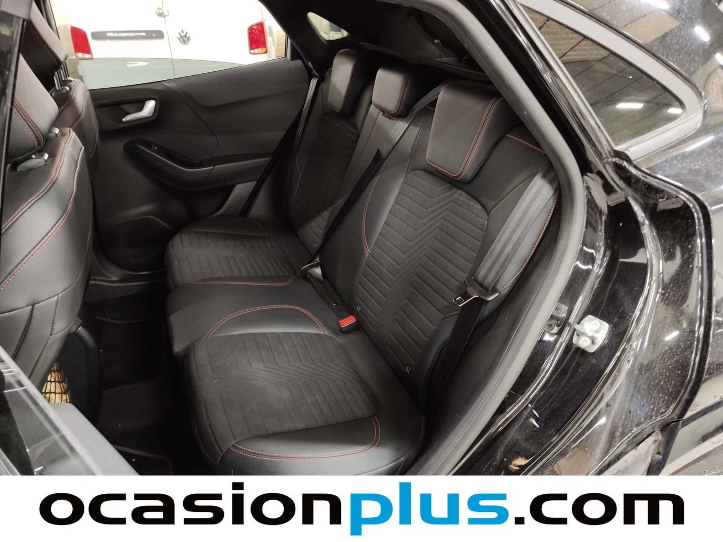 Foto Ford Puma Ford Puma 1.0 EcoBoost MHEV ST-Line X Auto  (155 CV)