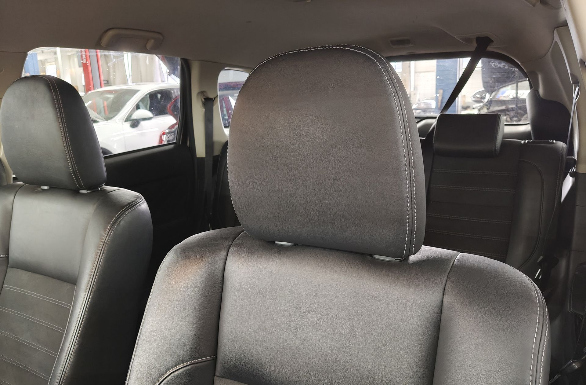 Mitsubishi Outlander 2.0 PHEV Kaiteki 4WD - foto 7