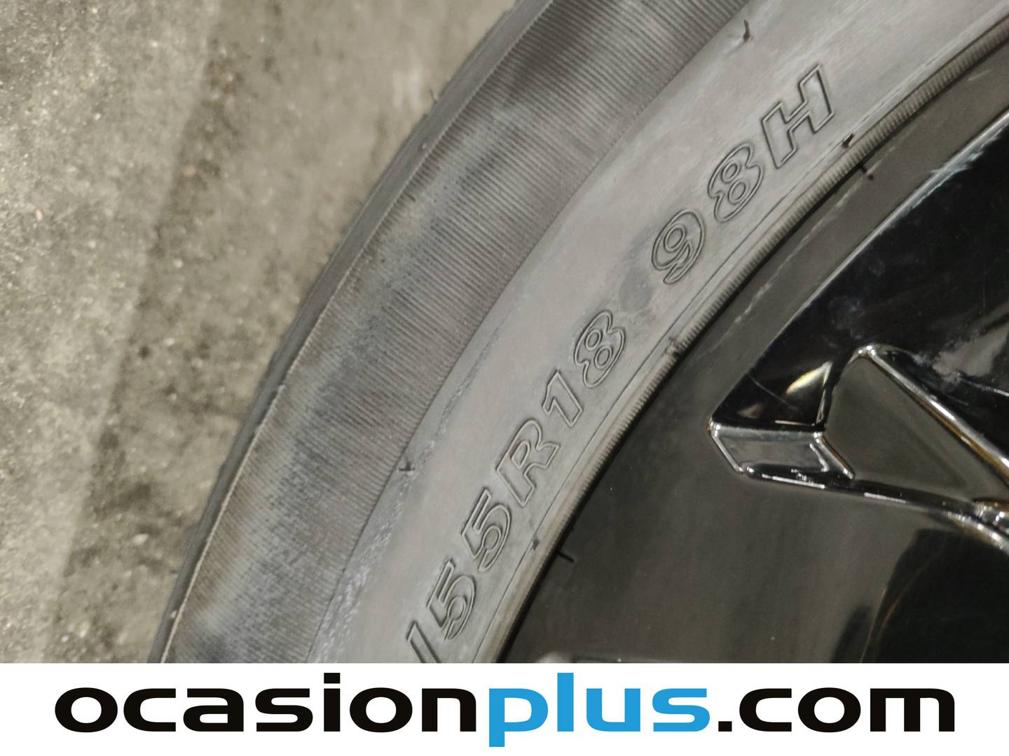 Foto Jeep Compass Jeep Compass 1.3 Gse Night Eagle FWD MT (130 CV)