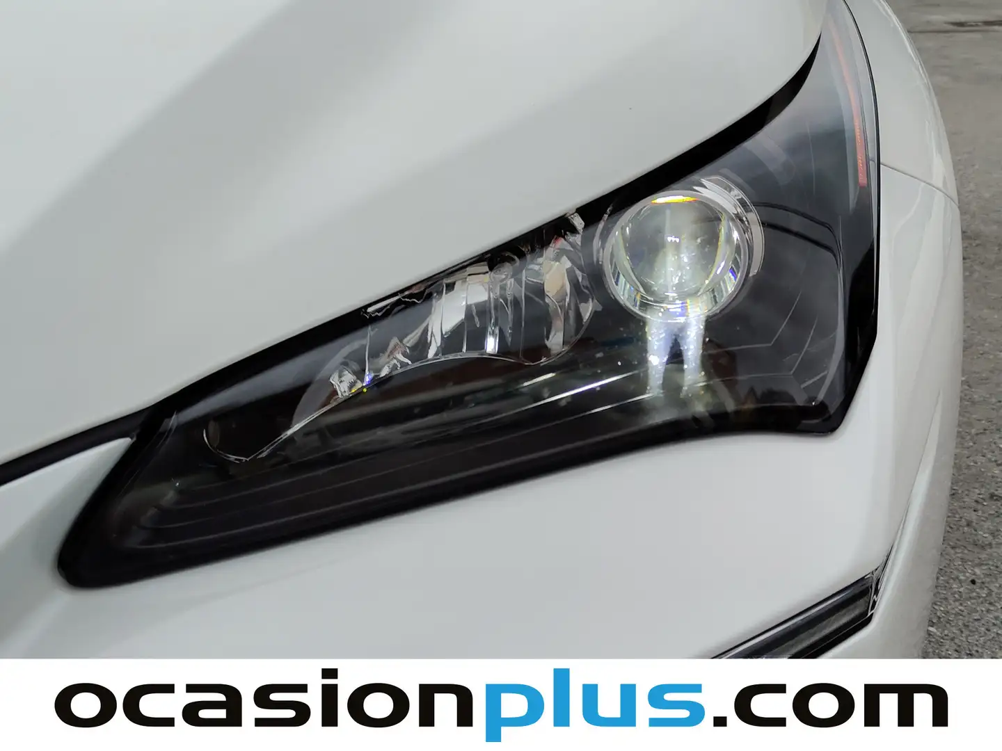 Foto Lexus NX Lexus NX 300h Corporate 2WD + Navibox (197 CV)