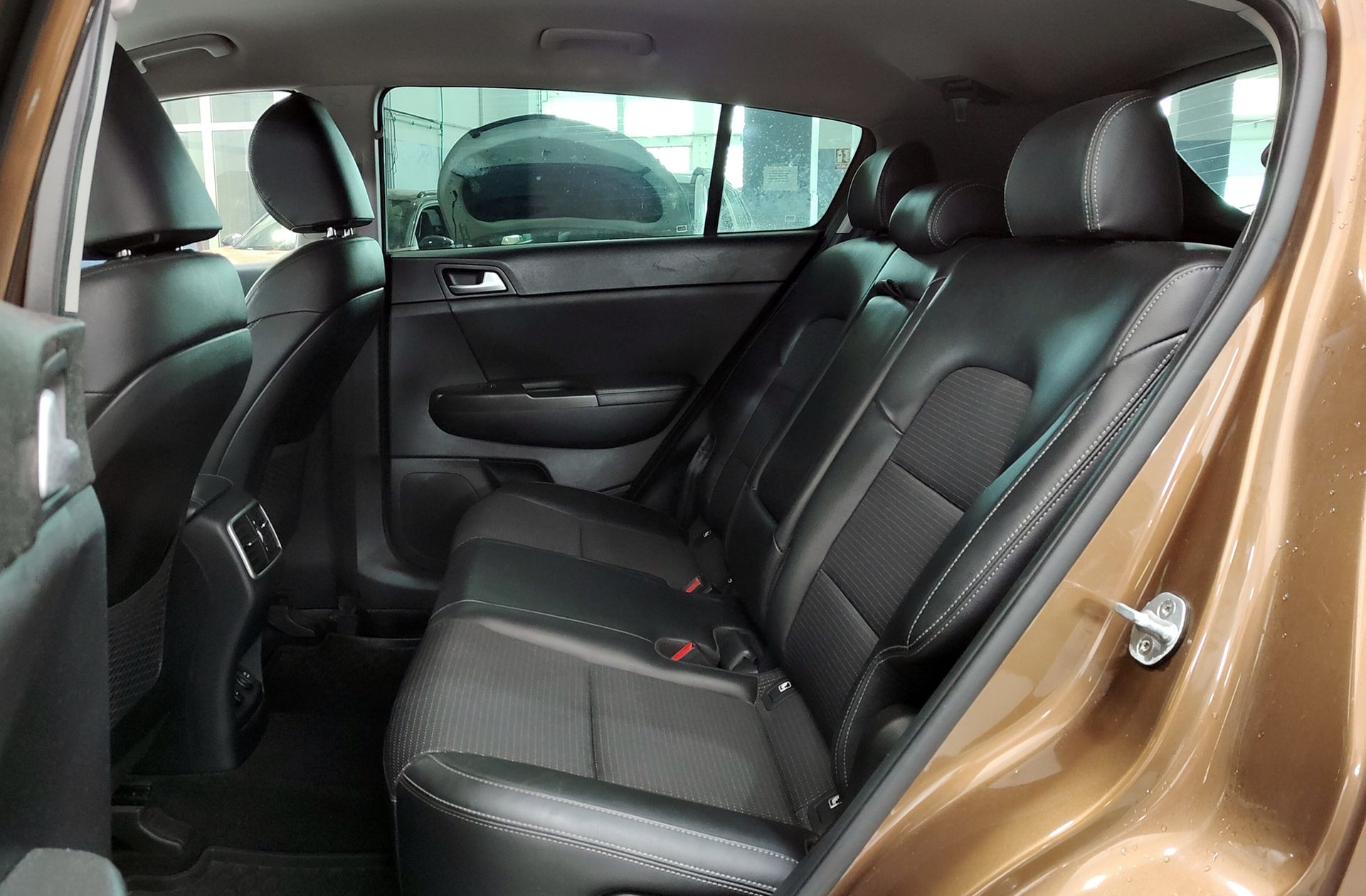 Kia Sportage 1.6 GDi Drive 4x2 - foto 12