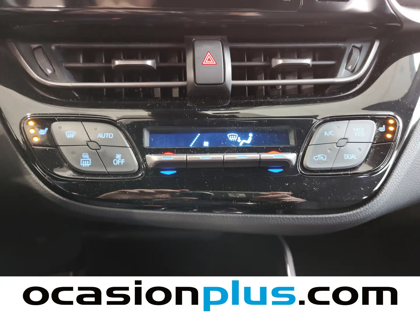 Foto Toyota C-HR Toyota C-HR 1.8 125H Advance (122 CV)